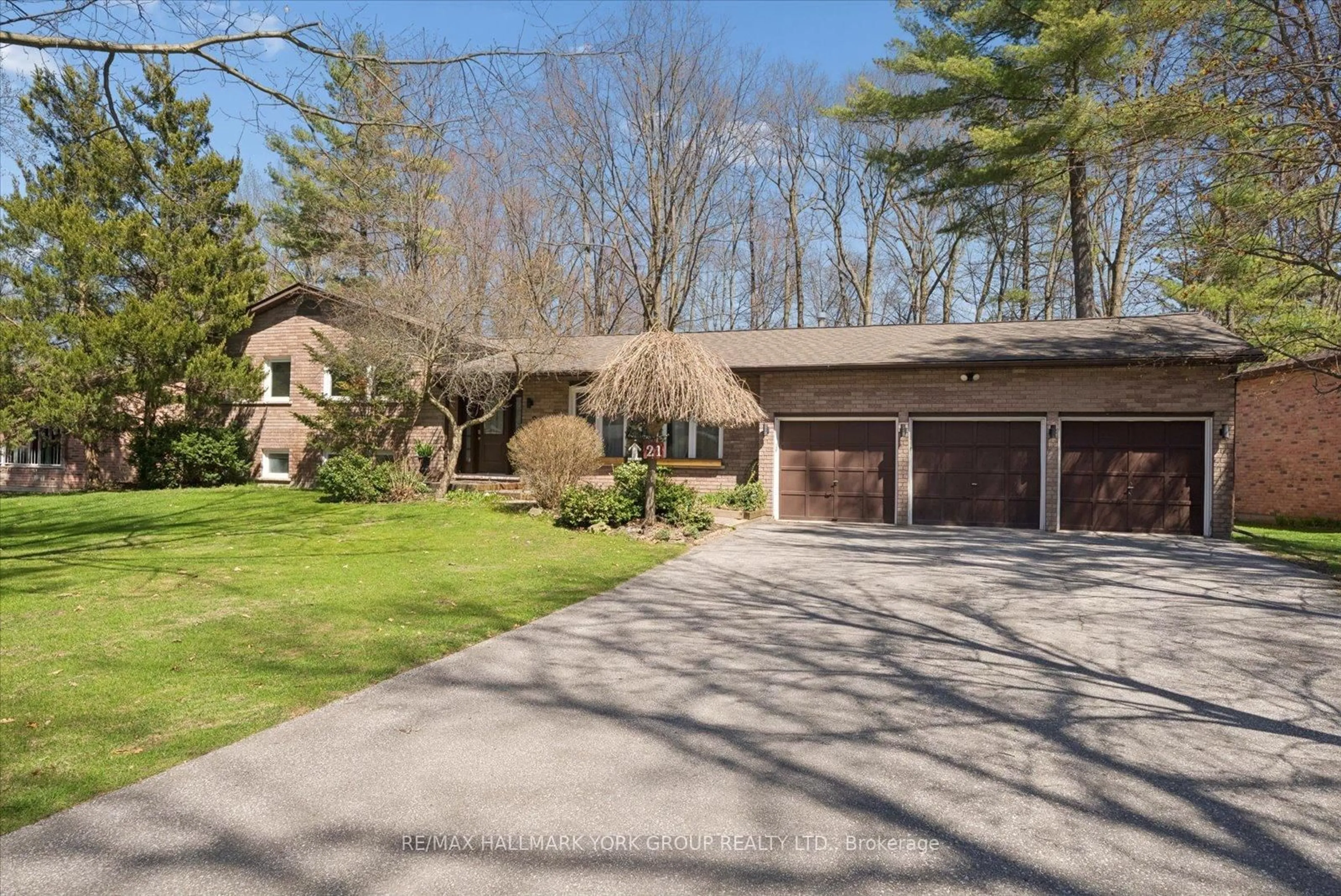 Unknown for 21 Artesian Ave, East Gwillimbury Ontario L9N 1J3