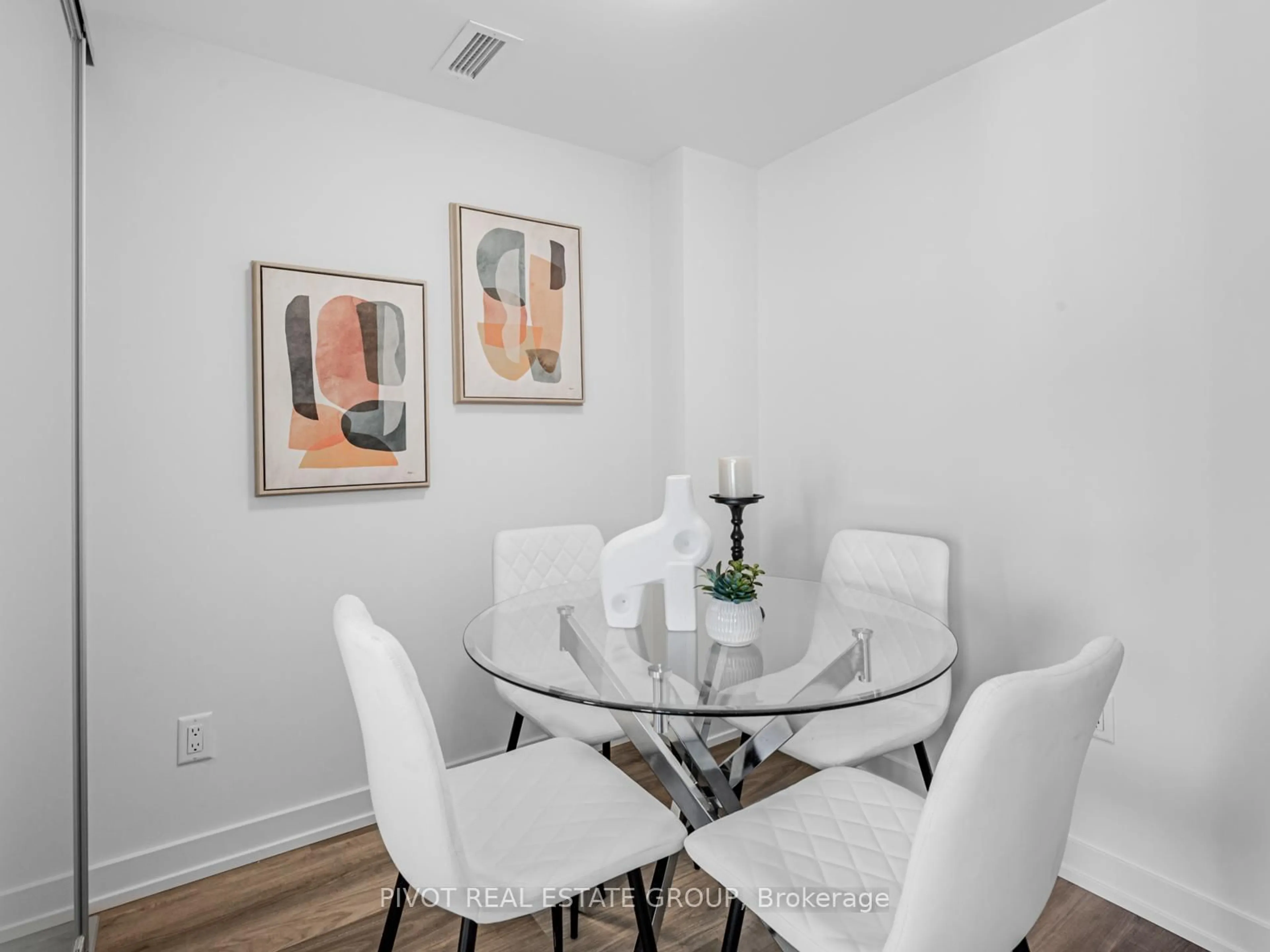 Dining room, unknown for 60 Elizabeth St #3307, Richmond Hill Ontario L4C 5W2