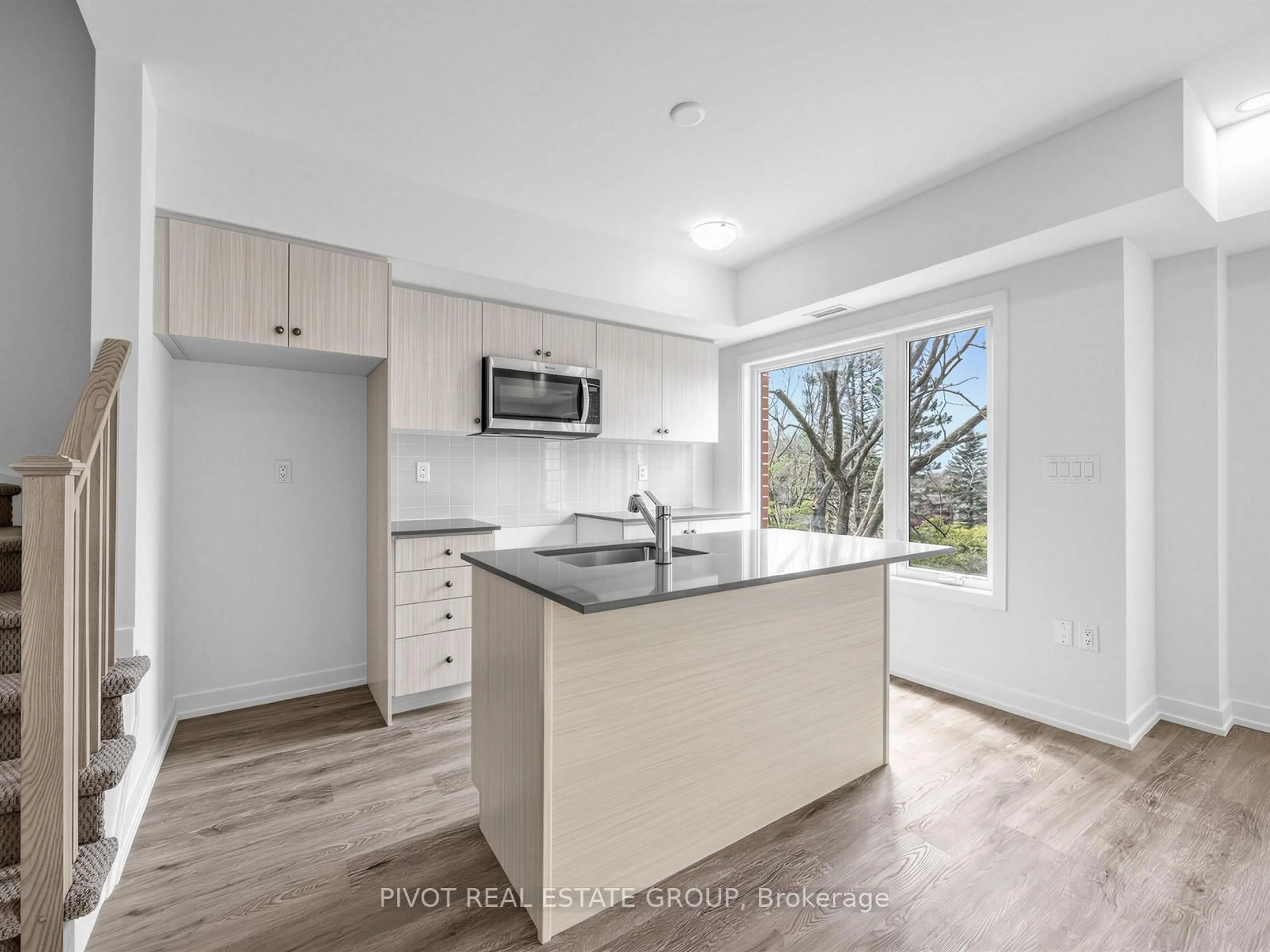 Open concept kitchen, unknown for 60 Elizabeth St #3407, Richmond Hill Ontario L4C 5W2