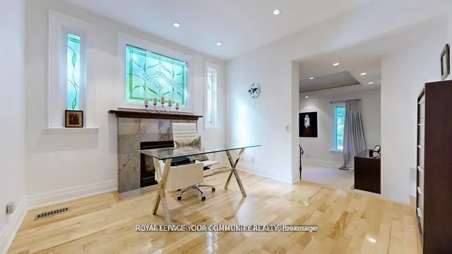 43 Denham Dr, Richmond Hill 3