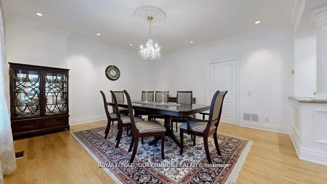 43 Denham Dr, Richmond Hill 4
