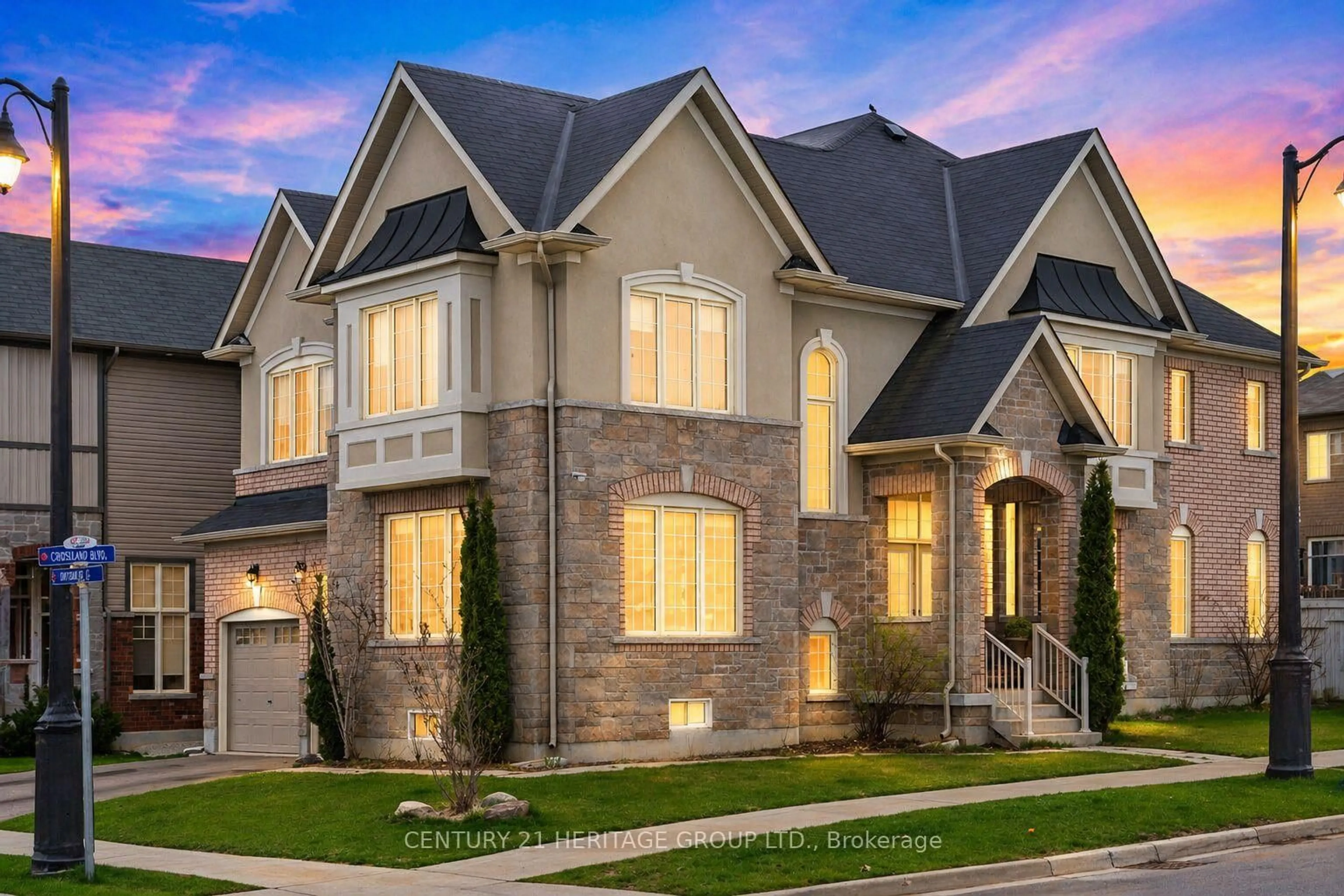 Home with brick exterior material, street for 68 Kidd St, Bradford West Gwillimbury Ontario L3Z 0V5