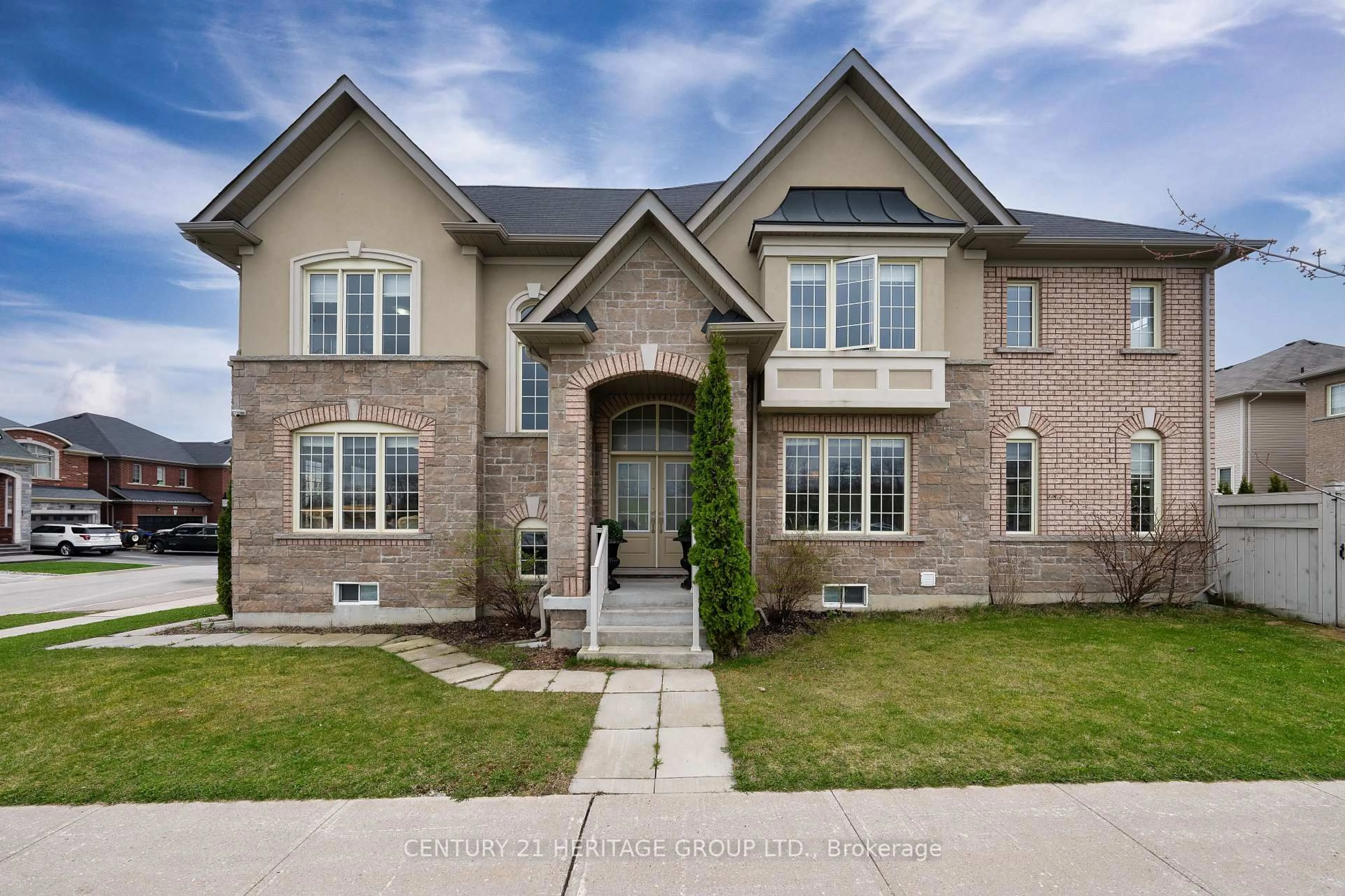 Home with brick exterior material, street for 68 Kidd St, Bradford West Gwillimbury Ontario L3Z 0V5