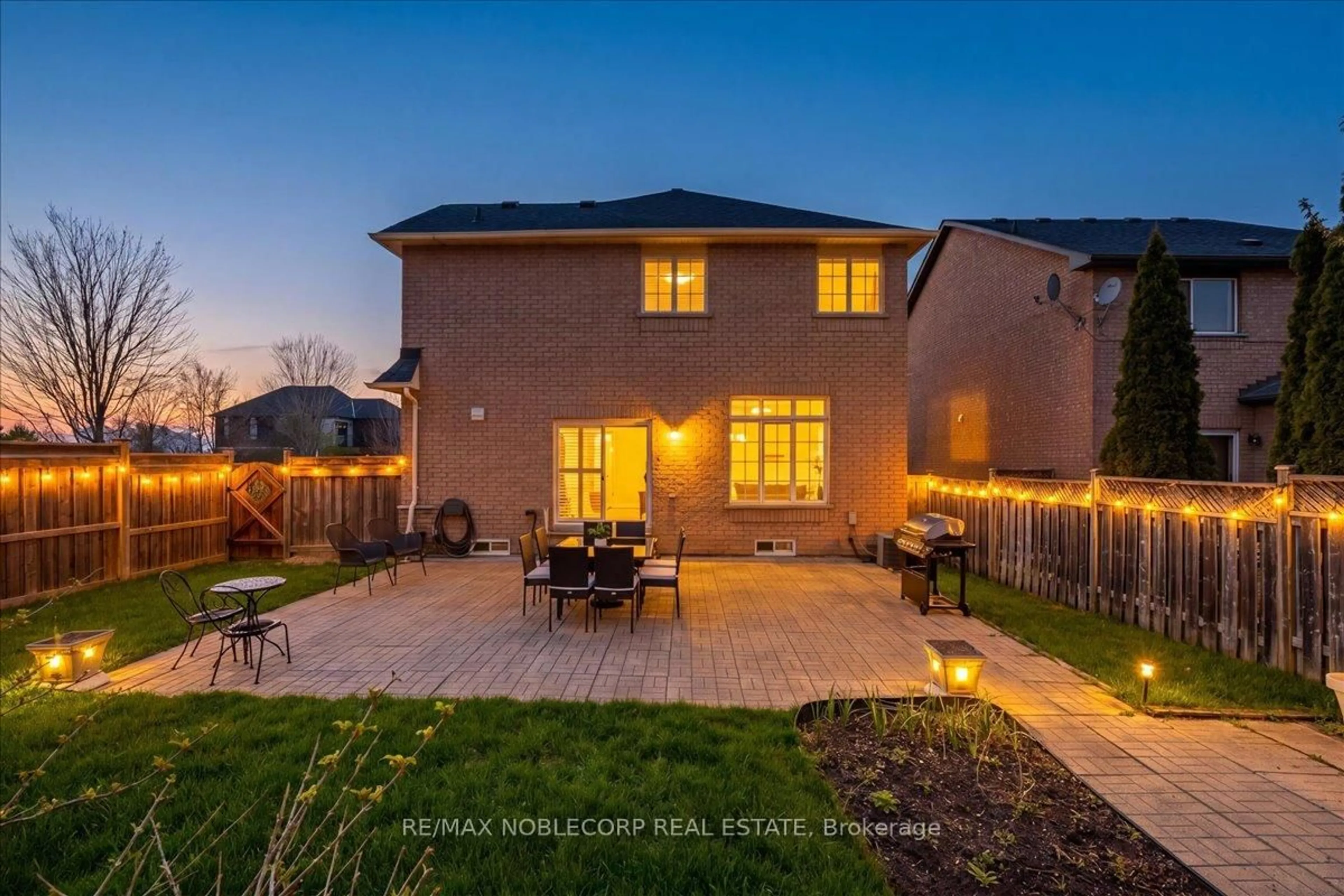 Patio, street for 1 Plover Hts, Vaughan Ontario L4H 2E2