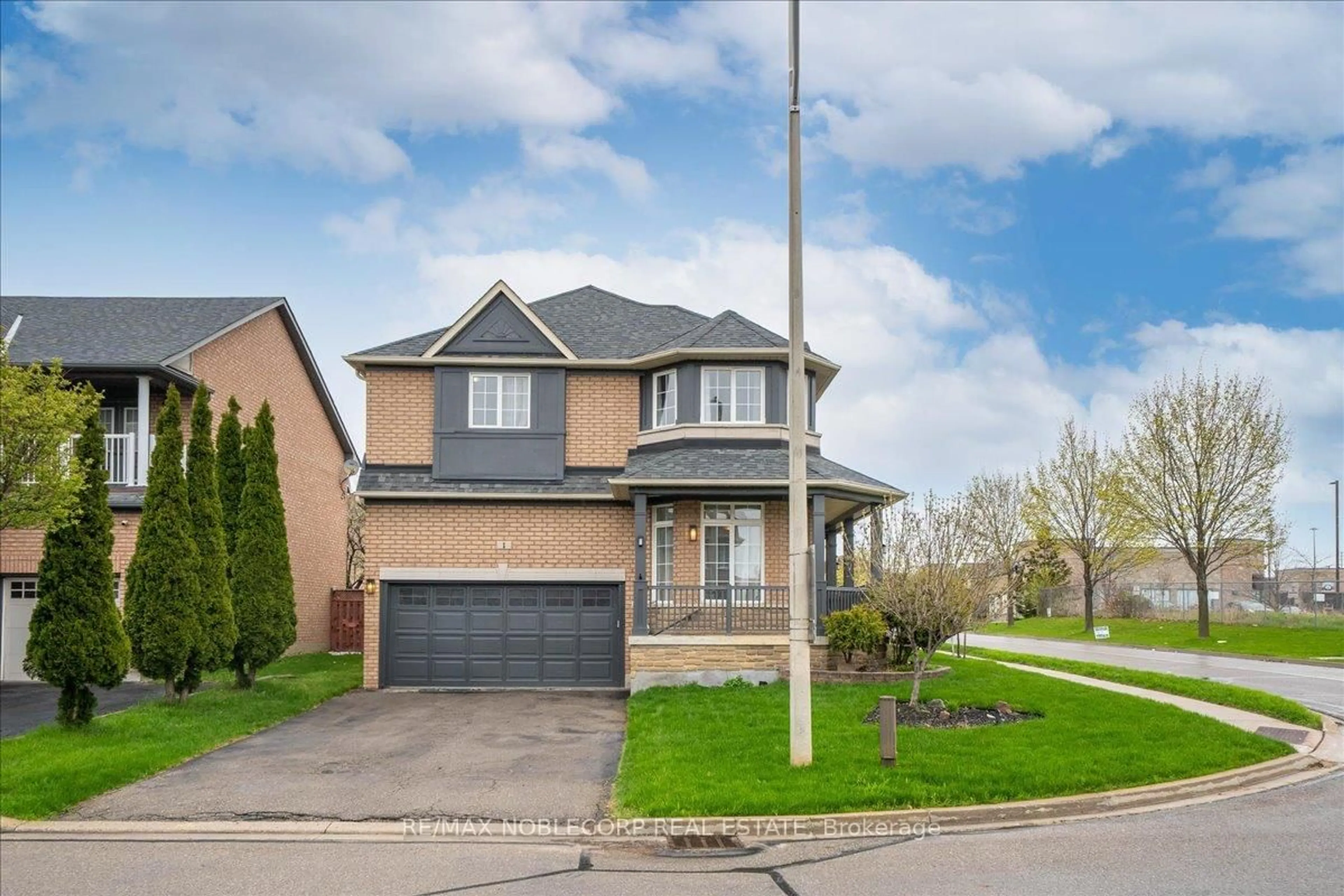 Home with brick exterior material, street for 1 Plover Hts, Vaughan Ontario L4H 2E2