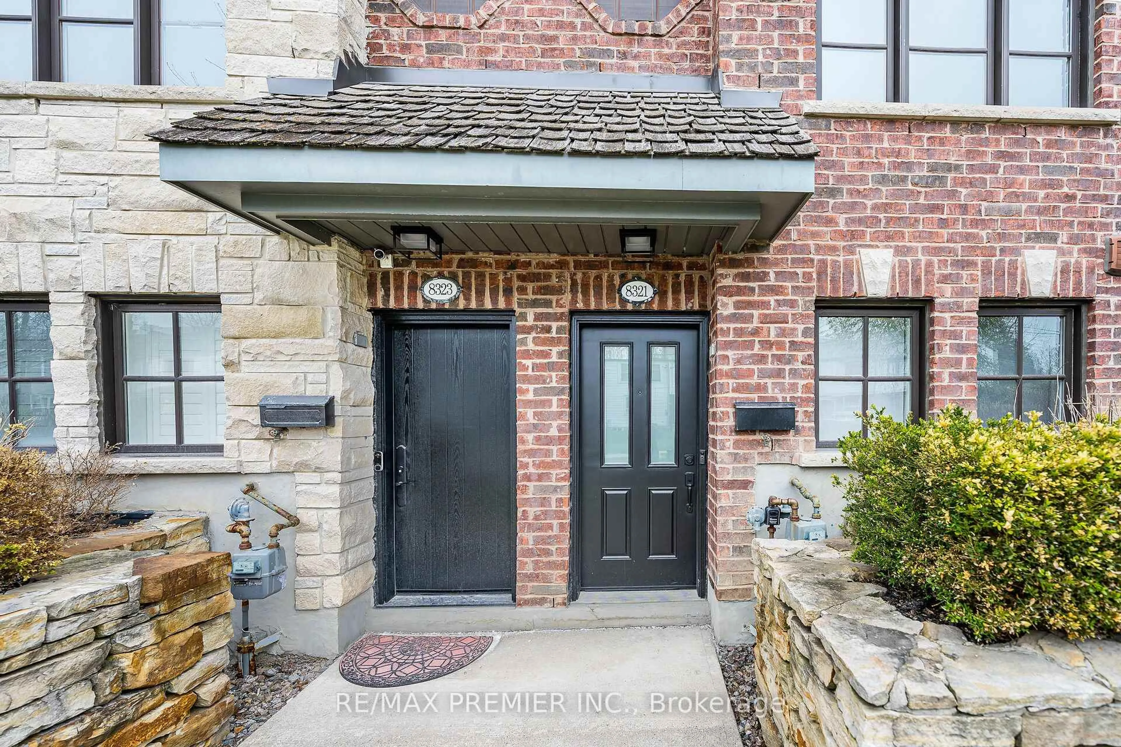 Home with brick exterior material, street for 8321 Kipling Ave #16, Vaughan Ontario L4L 2A7