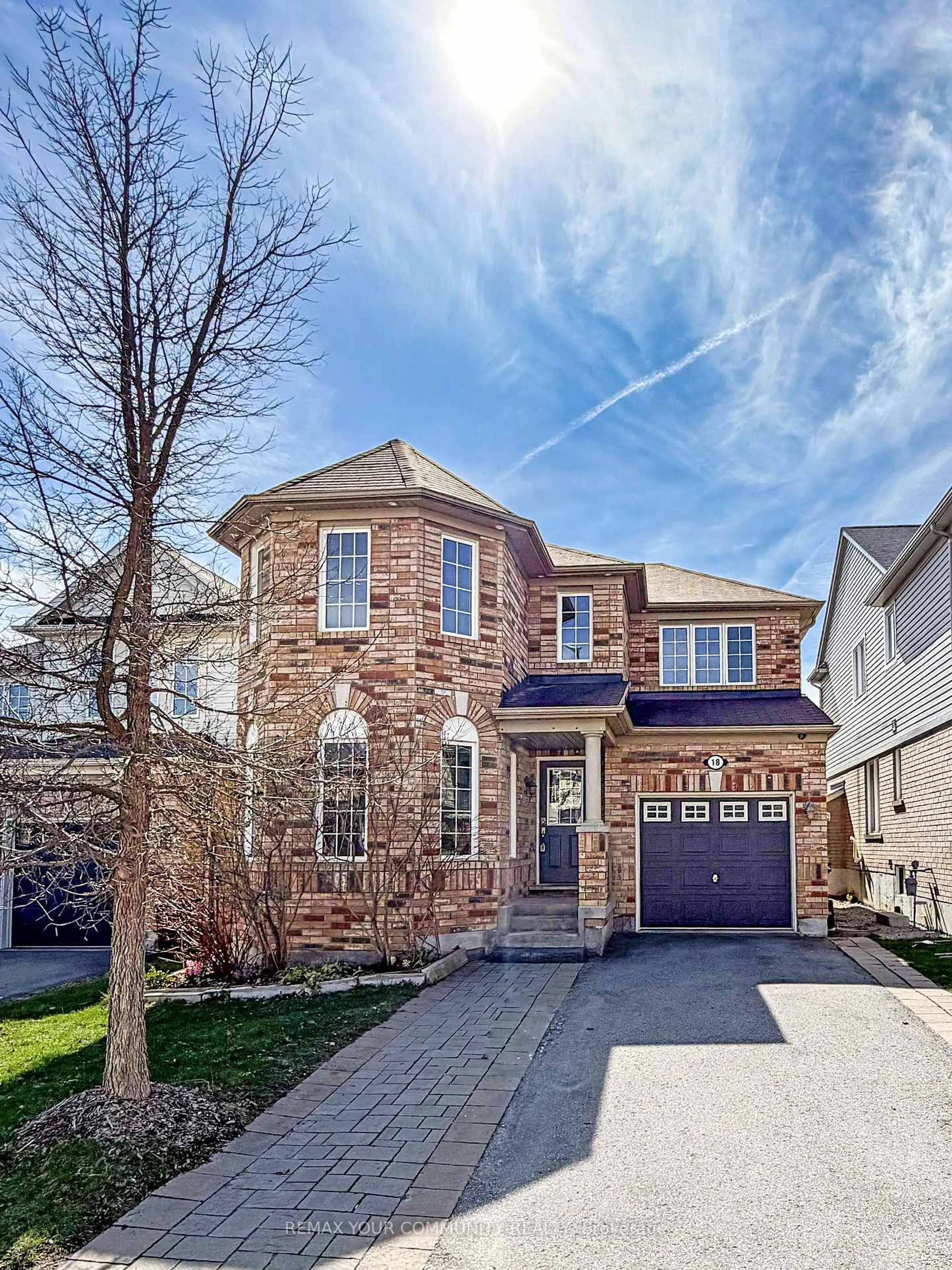 Home with brick exterior material, street for 18 Gordon Dr, New Tecumseth Ontario L9R 0J1