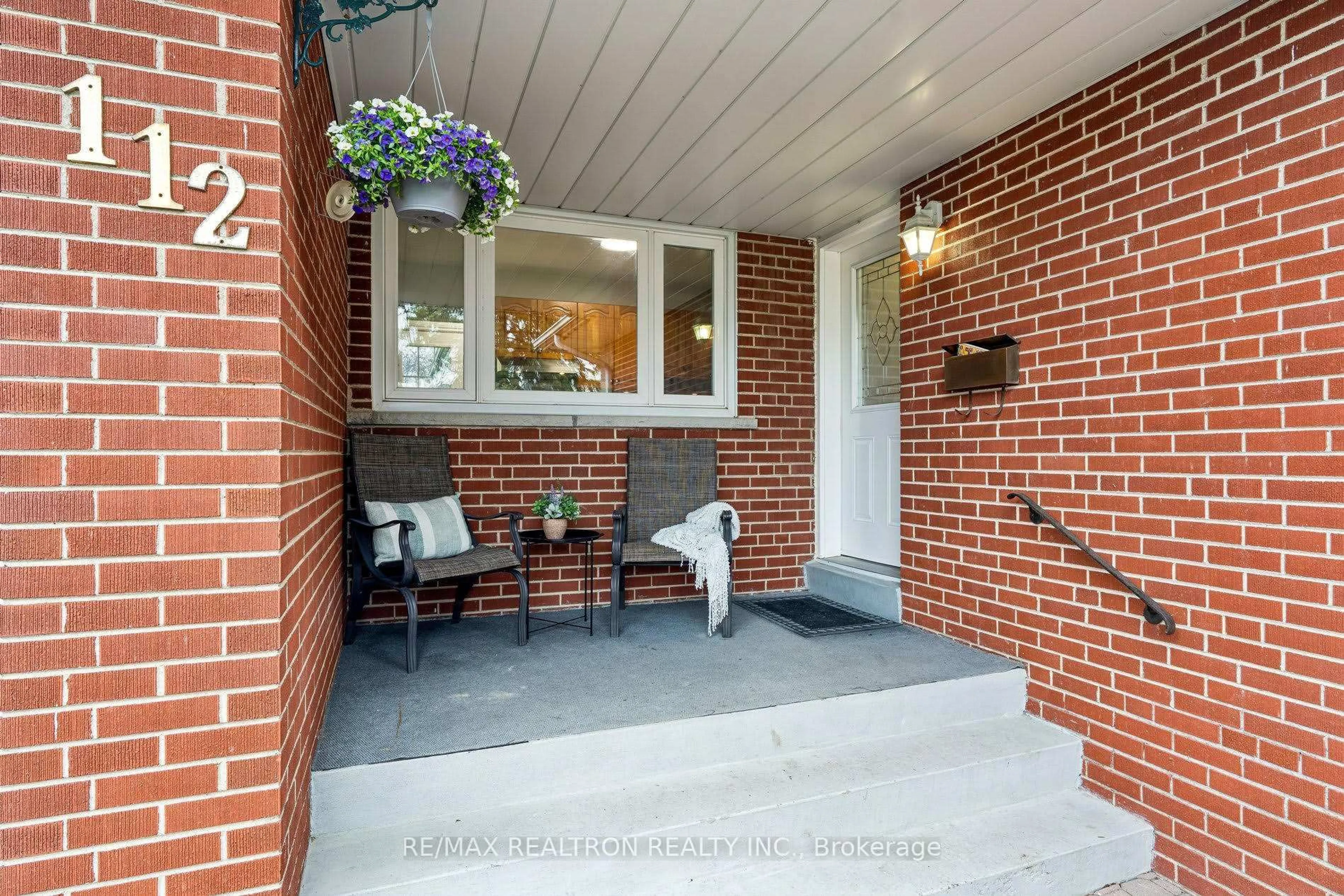 Unknown for 112 Trayborn Dr, Richmond Hill Ontario L4C 4K7