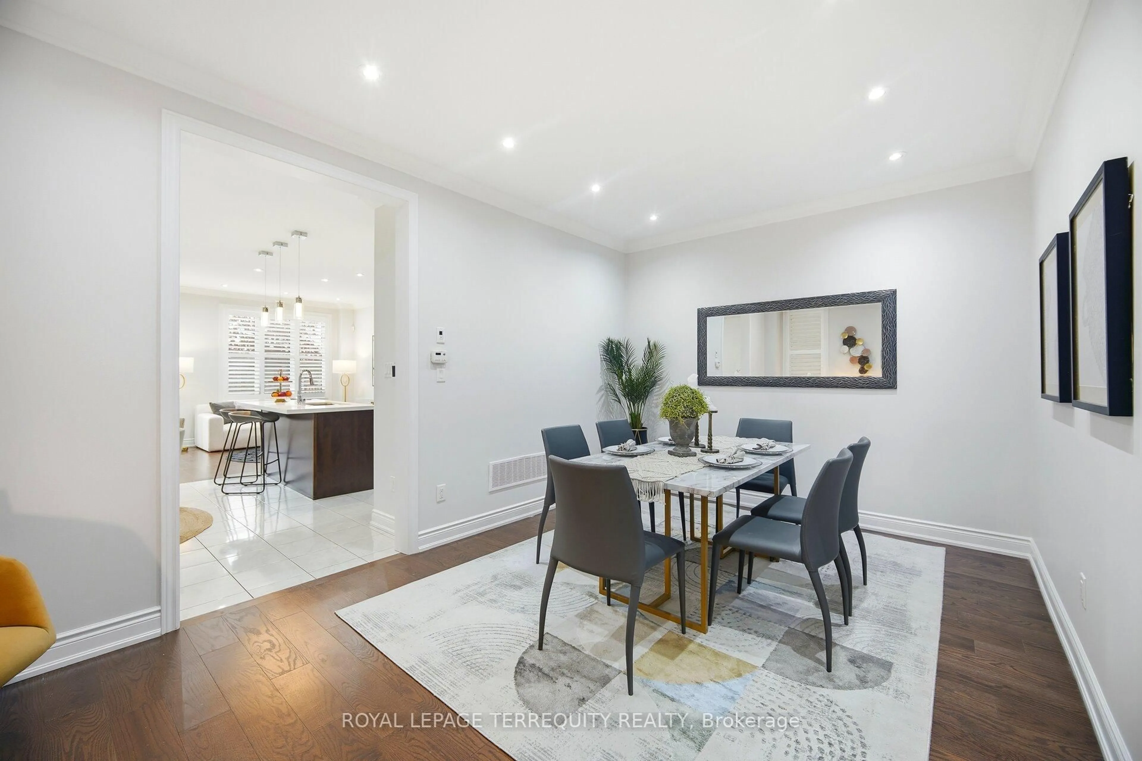 Dining room, unknown for 86 Hatton Garden Rd, Vaughan Ontario L4H 3P8
