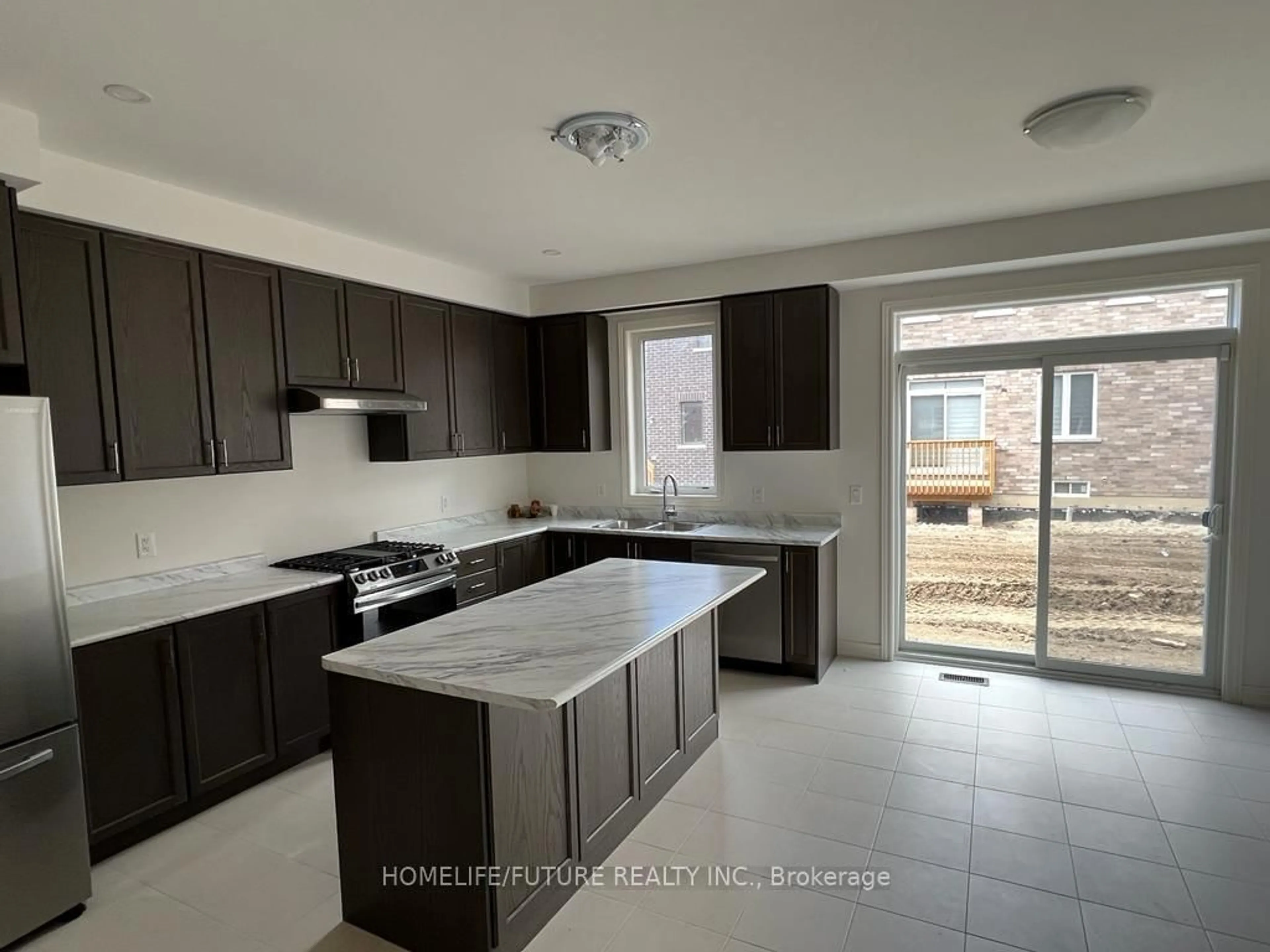 Unknown for 20 Collier Cres, Markham Ontario L6E 0E7