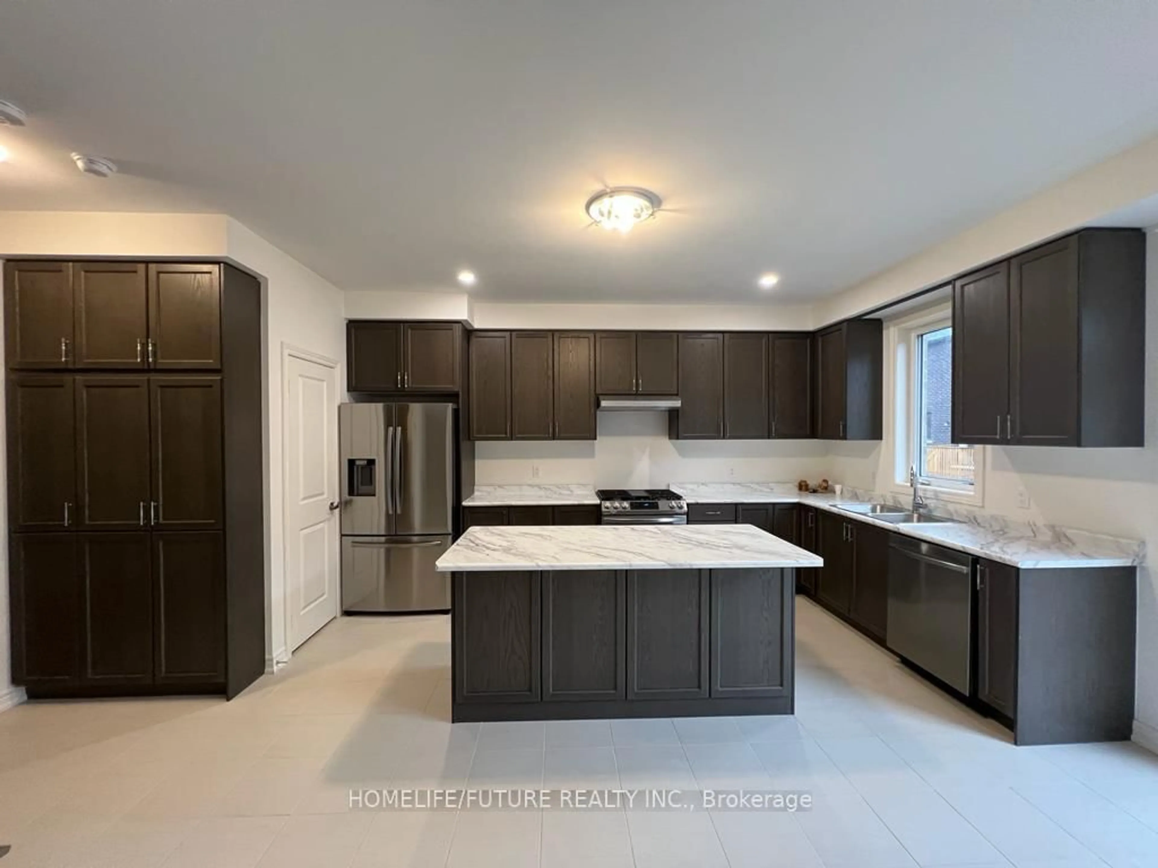 Open concept kitchen, ceramic/tile floor for 20 Collier Cres, Markham Ontario L6E 0E7