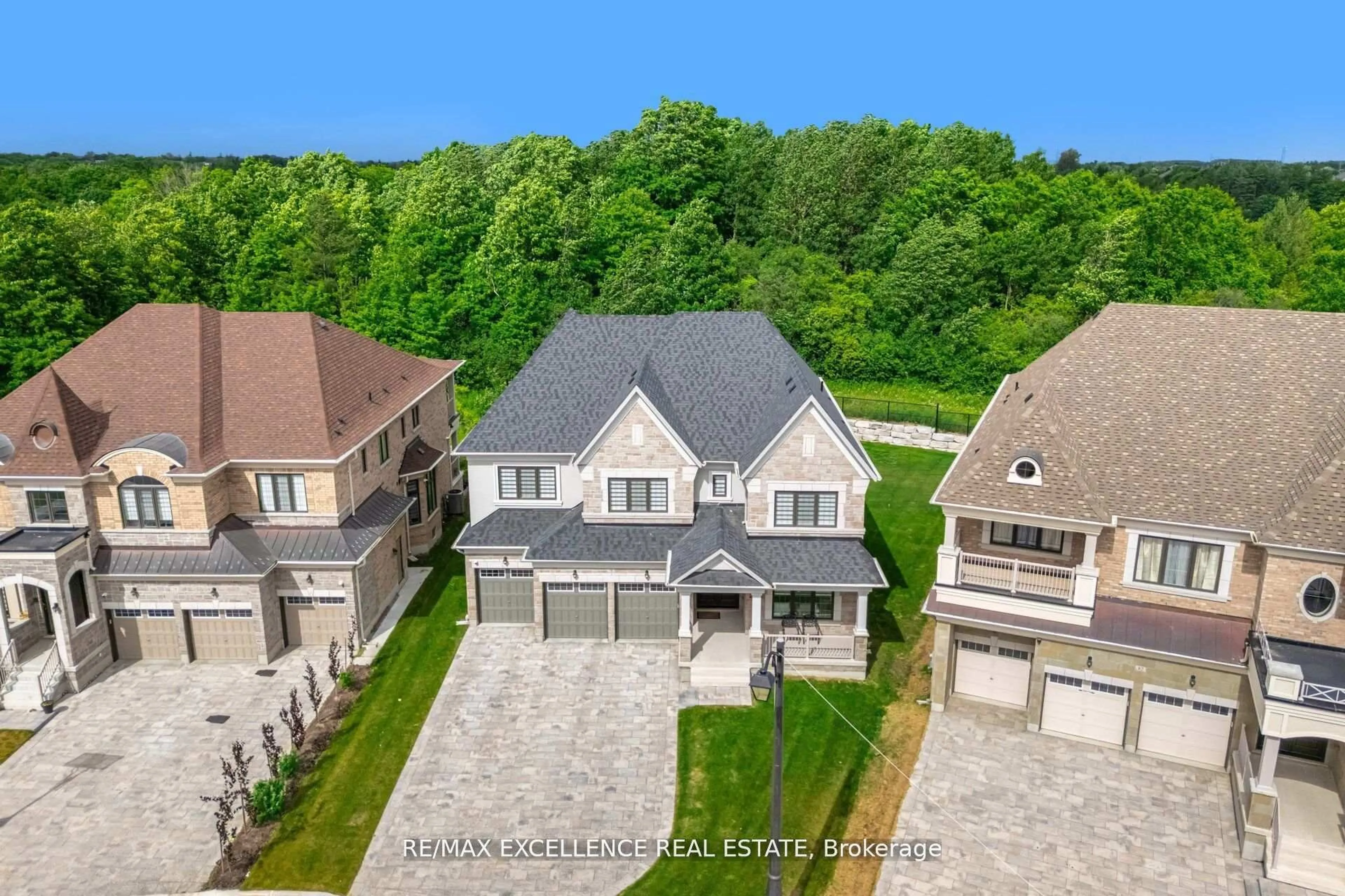 A pic from outside/outdoor area/front of a property/back of a property/a pic from drone, street for 78 Appleyard Ave, Vaughan Ontario L4H 3N5