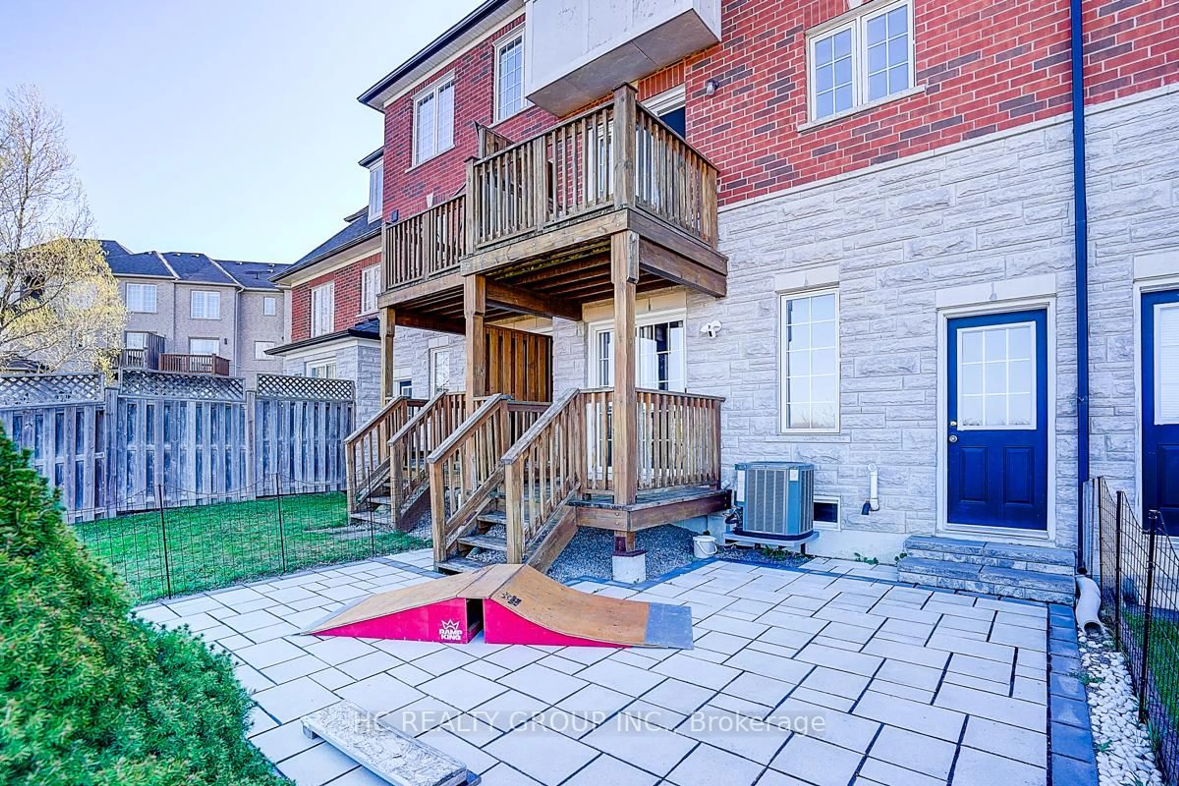 Patio, street for 20 Prince Charles Way, Markham Ontario L6C 0B5