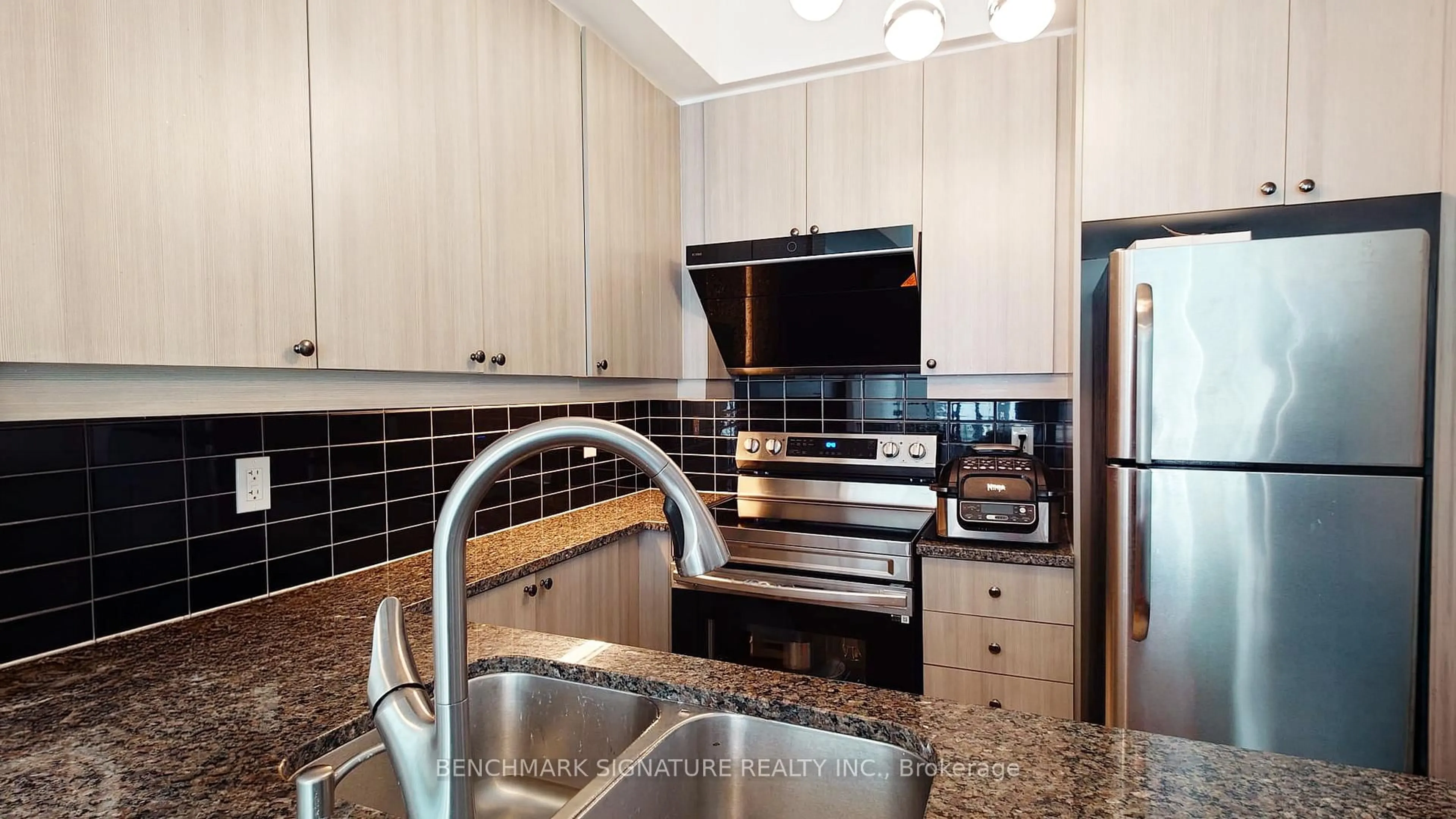 Standard kitchen, ceramic/tile floor for 8110 Birchmount Rd #315E, Markham Ontario L6G 0E3