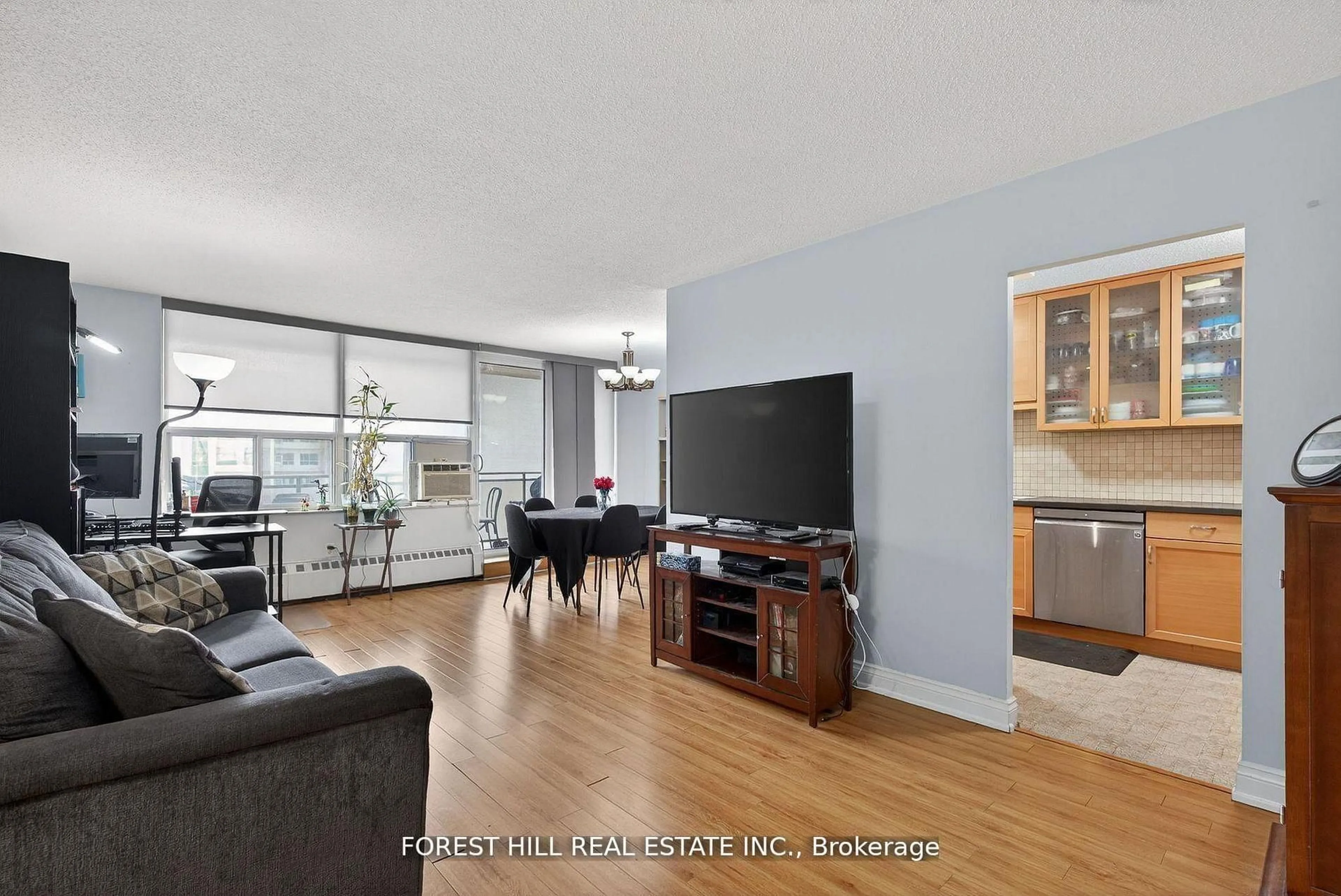 Living room with furniture, wood/laminate floor for 180 DUDLEY Ave #302, Markham Ontario L3T 4X2
