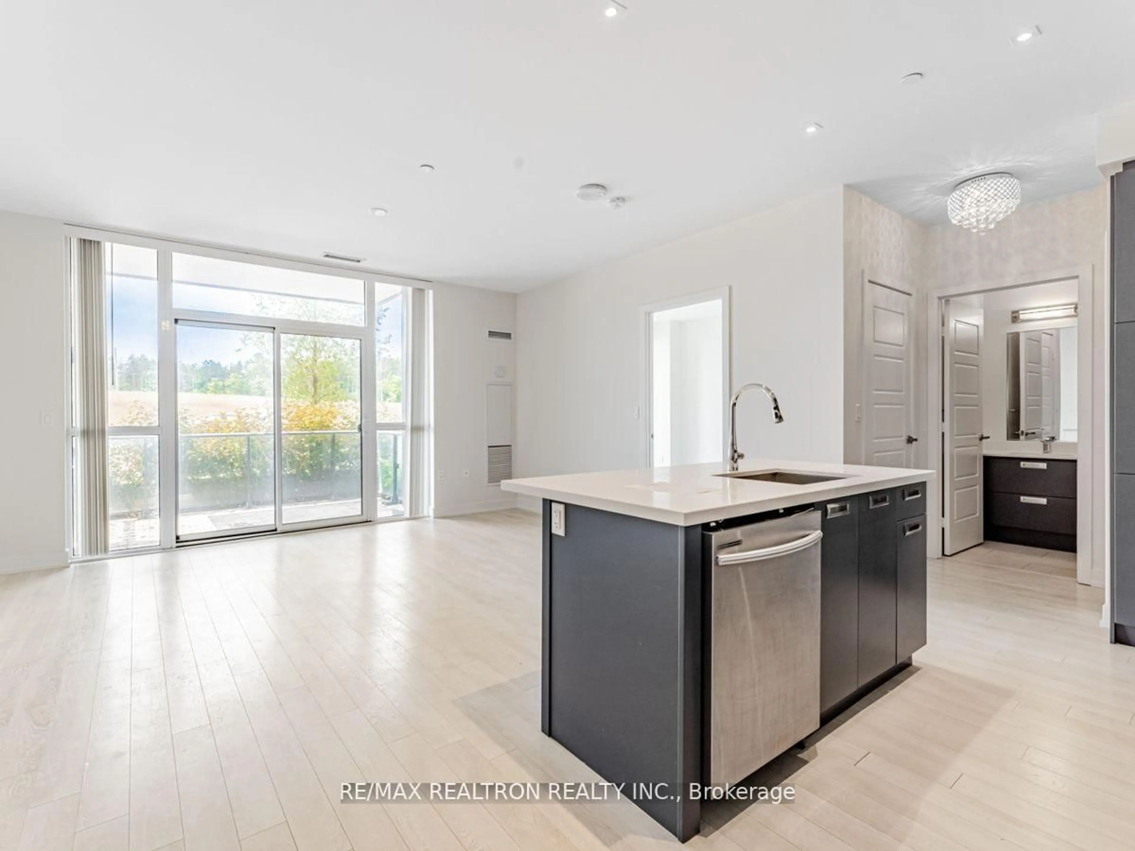 Open concept kitchen, unknown for 375 Sea Ray Ave #142, Innisfil Ontario L9S 0N9