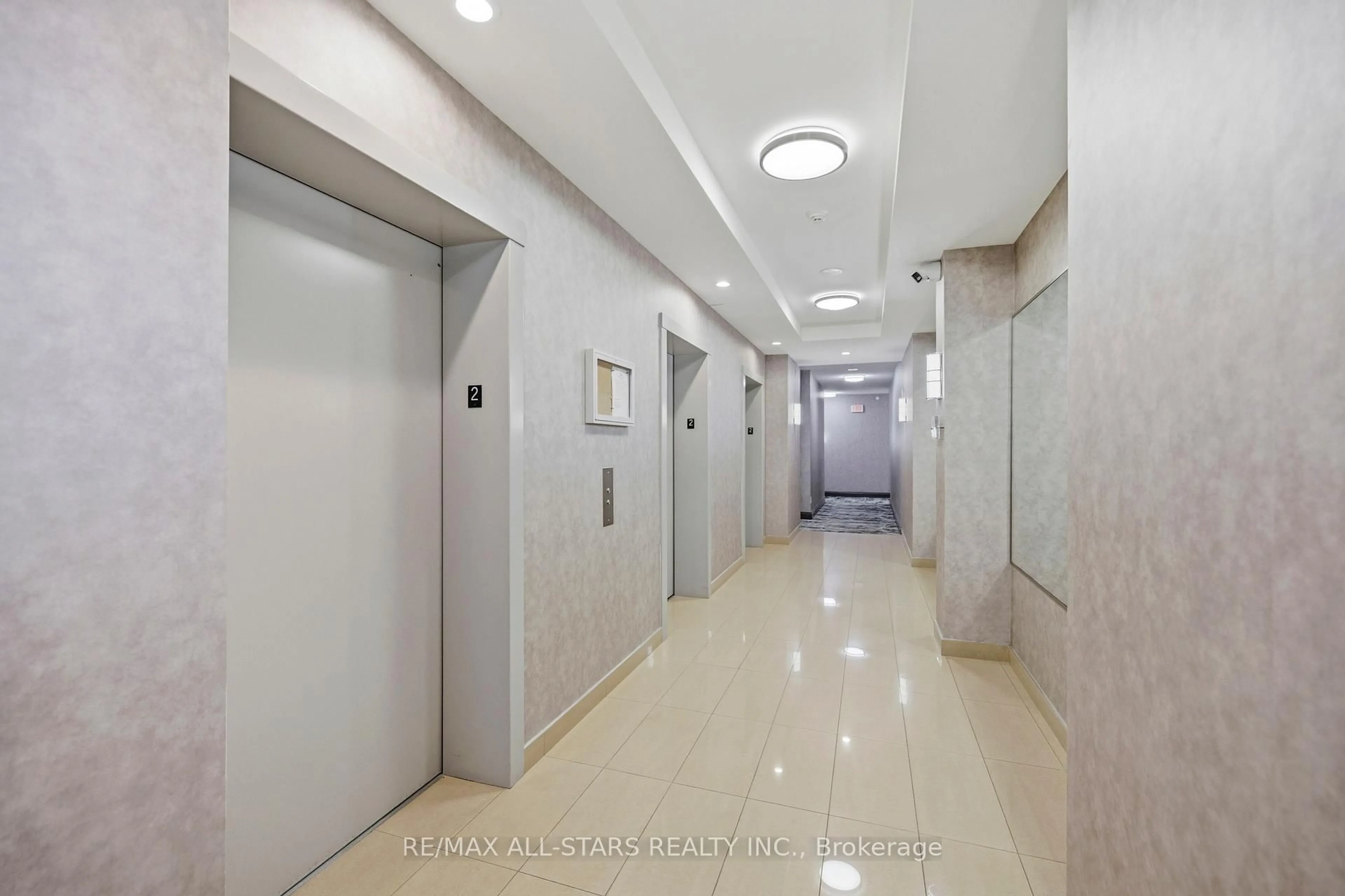 Indoor foyer for 9500 Markham Rd #218, Markham Ontario L6E 0N7