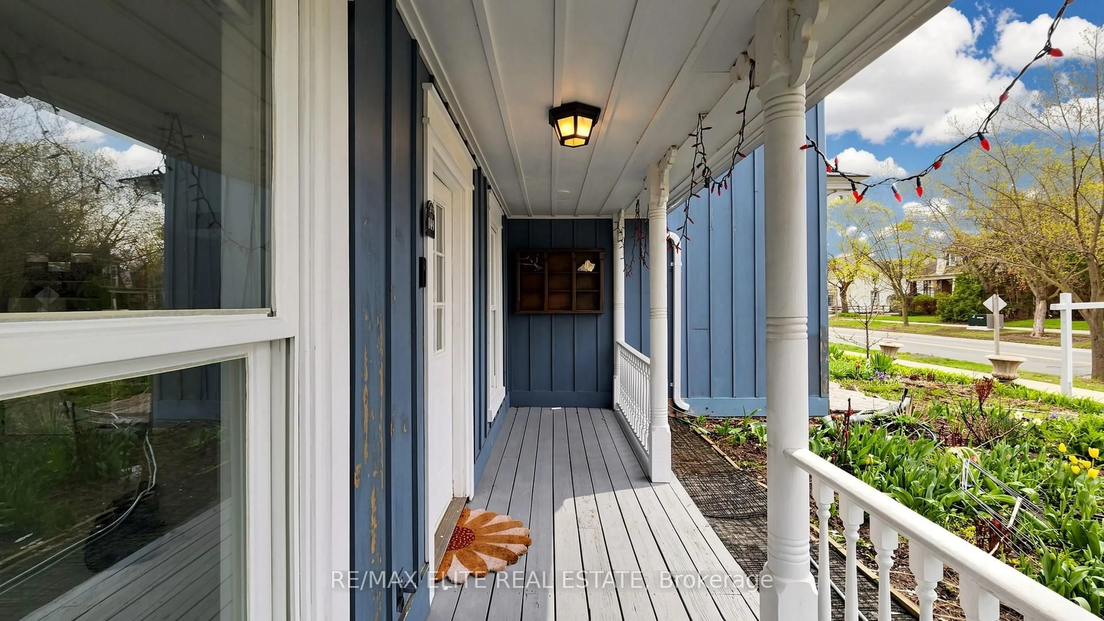 Indoor entryway for 109 Main St, Markham Ontario L3R 2G1