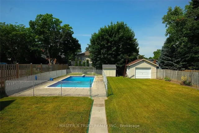 354 Main St, Markham 4