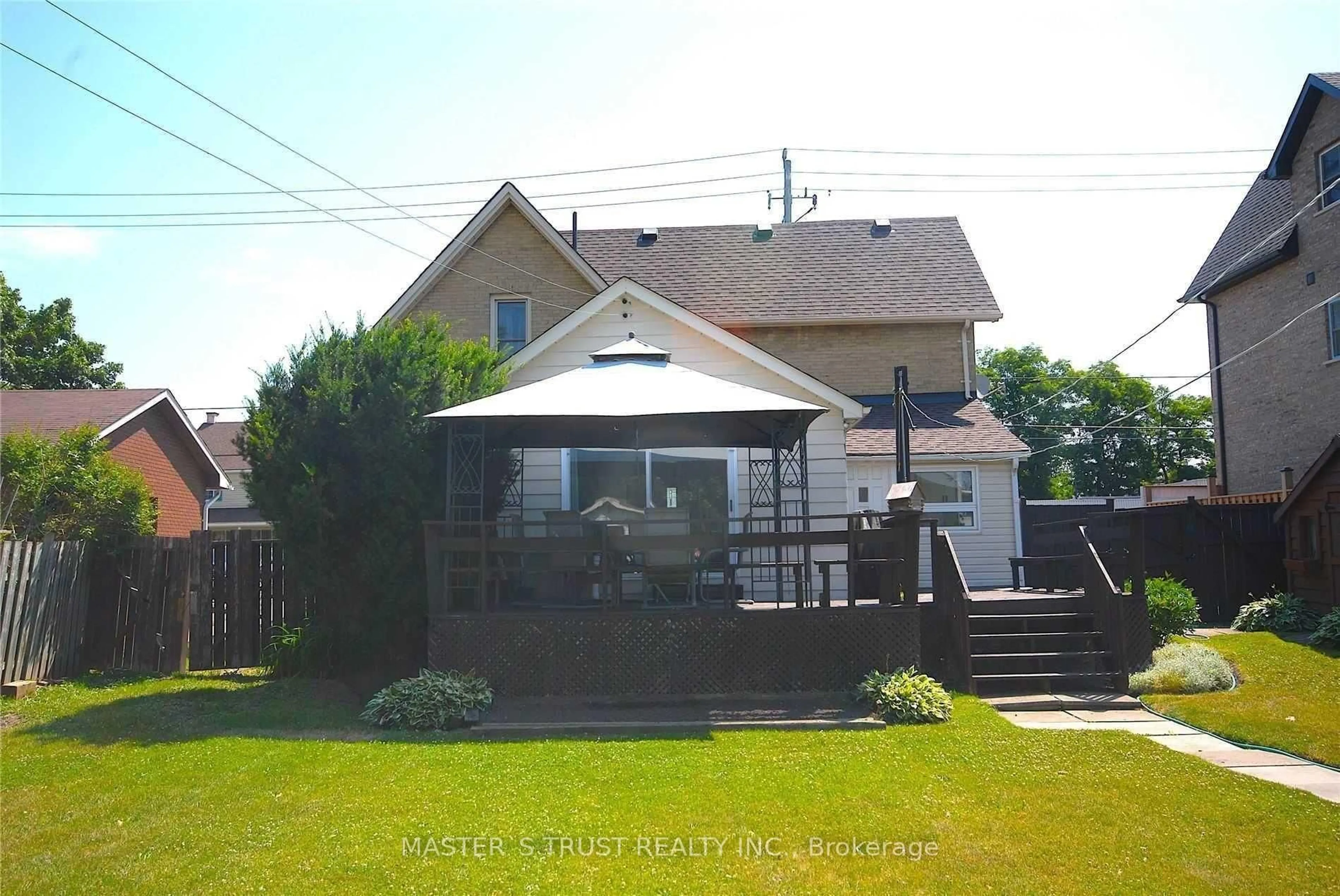 Patio, street for 354 Main St, Markham Ontario L3P 1Z1