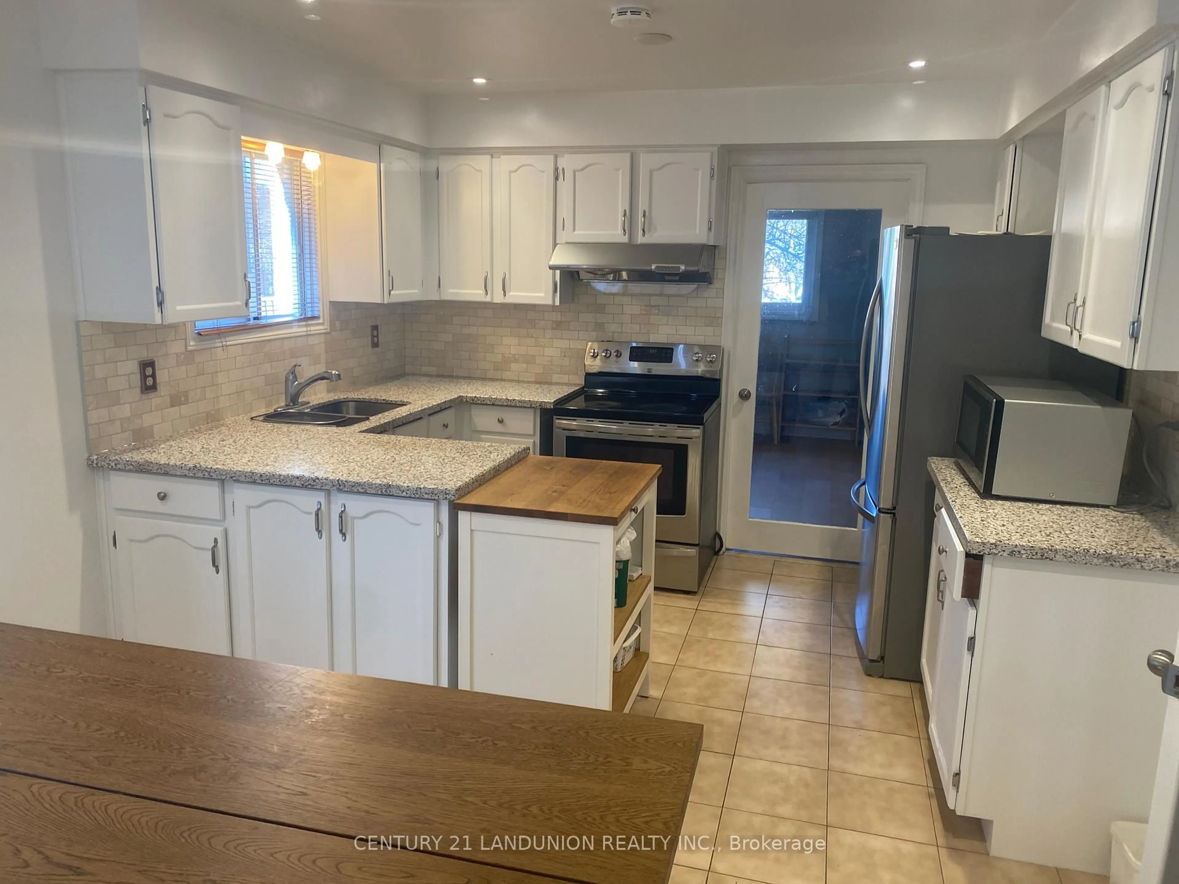 Unknown for 329 Atha Ave, Richmond Hill Ontario L4C 6A8