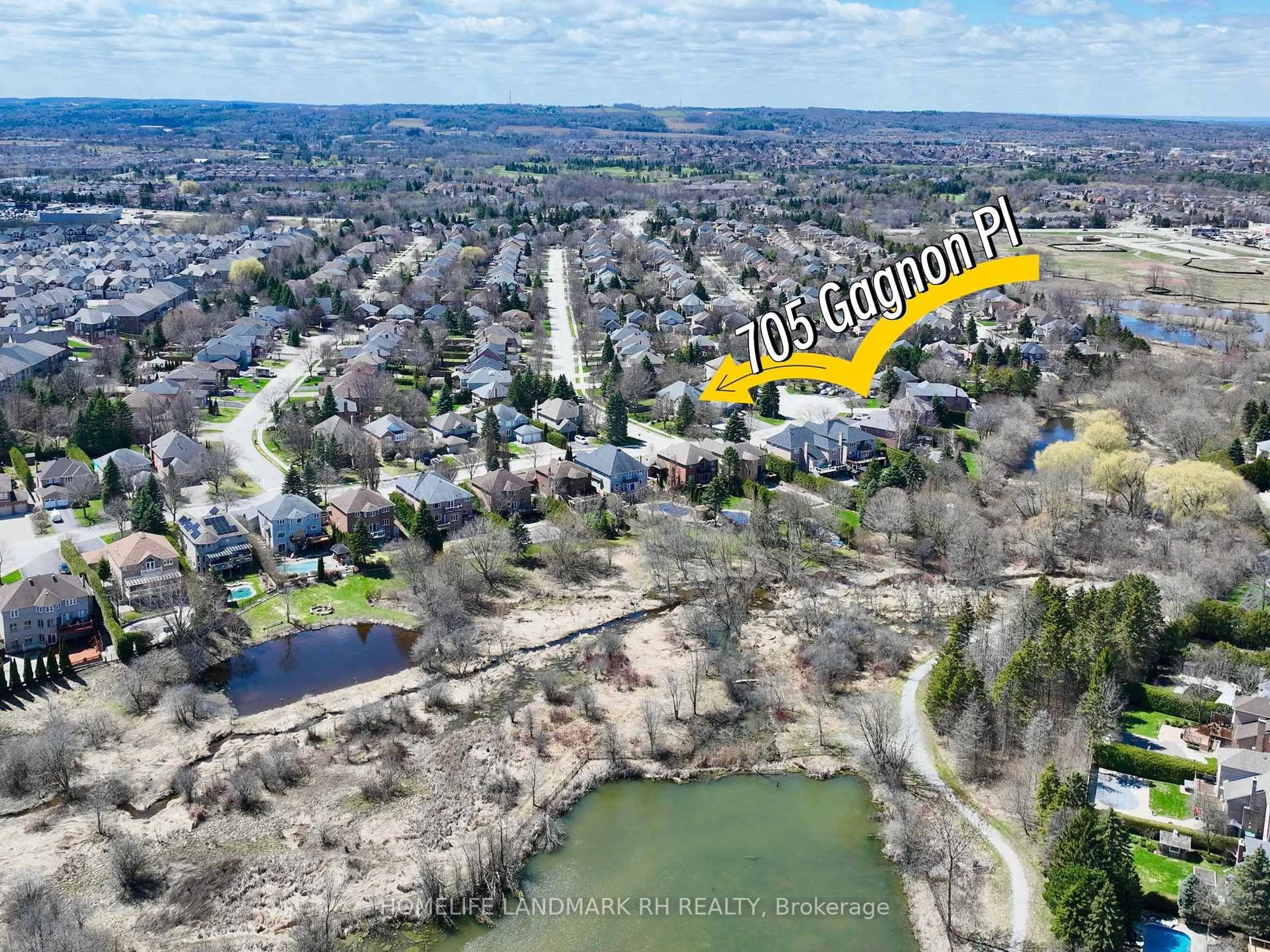 A pic from outside/outdoor area/front of a property/back of a property/a pic from drone, water/lake/river/ocean view for 705 Gagnon Pl, Newmarket Ontario L3X 1V8