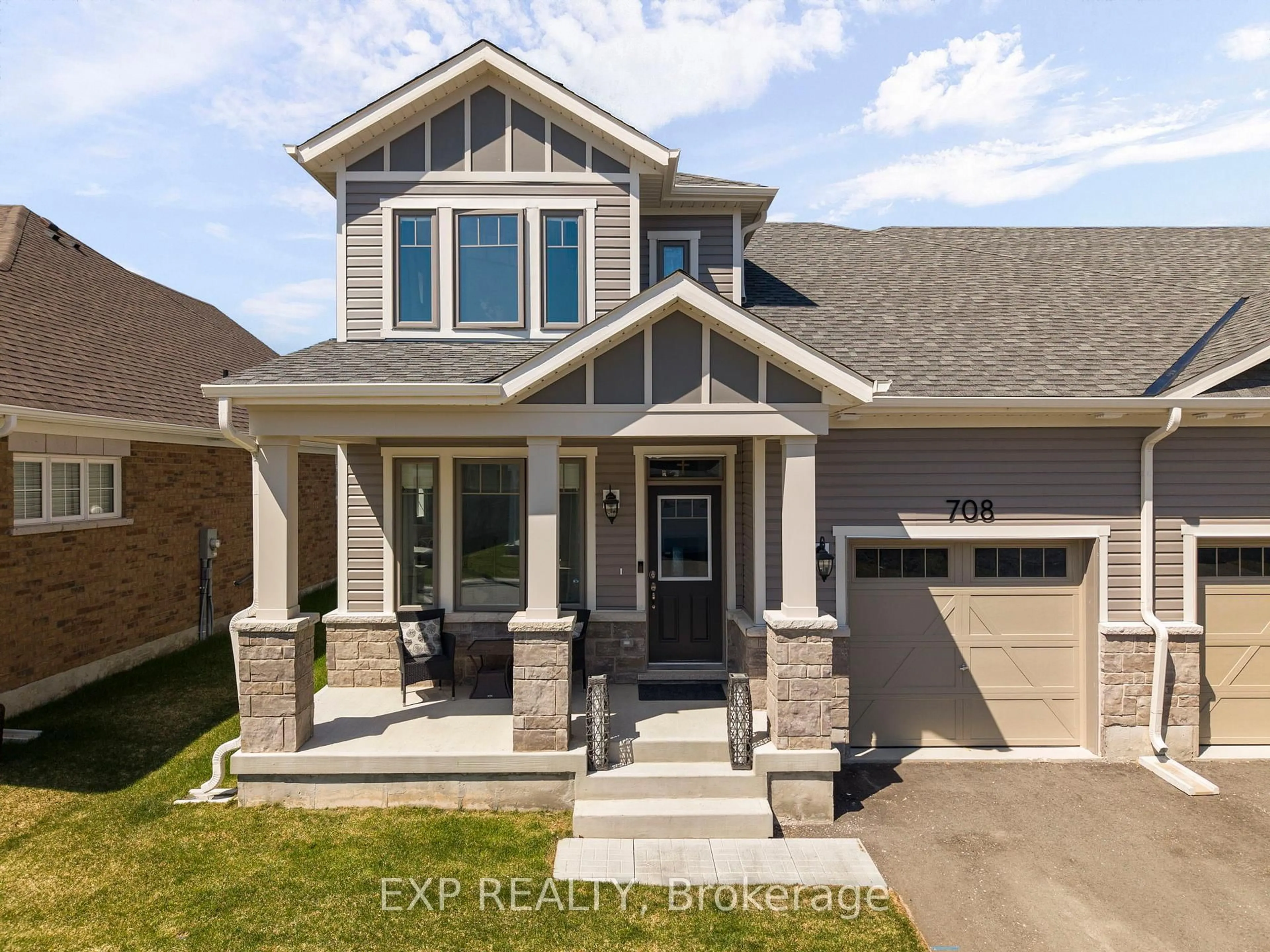 Home with brick exterior material, street for 708 Sargeant Pl, Innisfil Ontario L9S 0S9