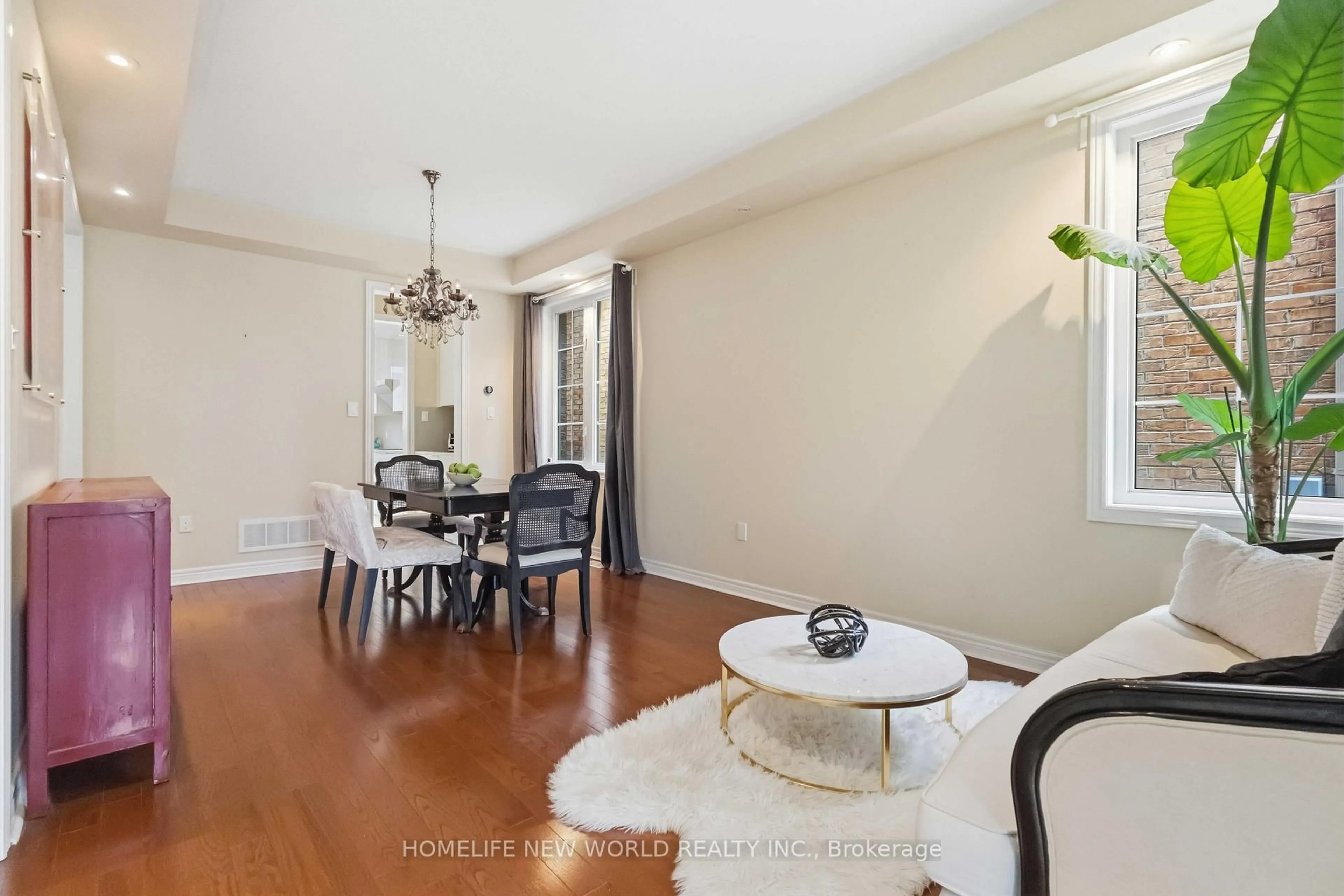Dining room, unknown for 44 Dame Gruev Dr, Markham Ontario L6E 0M4