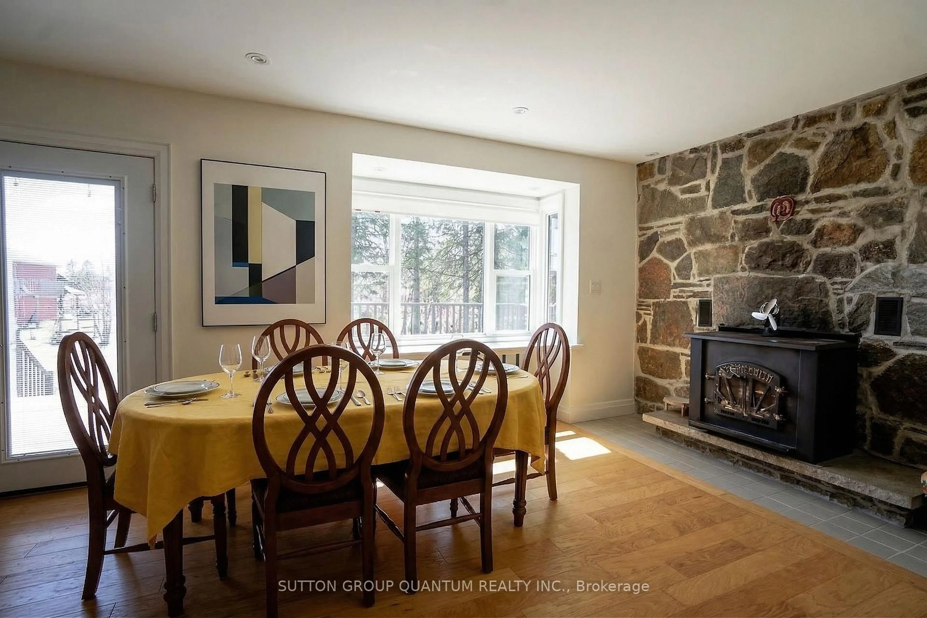 Dining room, unknown for 7171 9th Line, New Tecumseth Ontario L0G 1A0