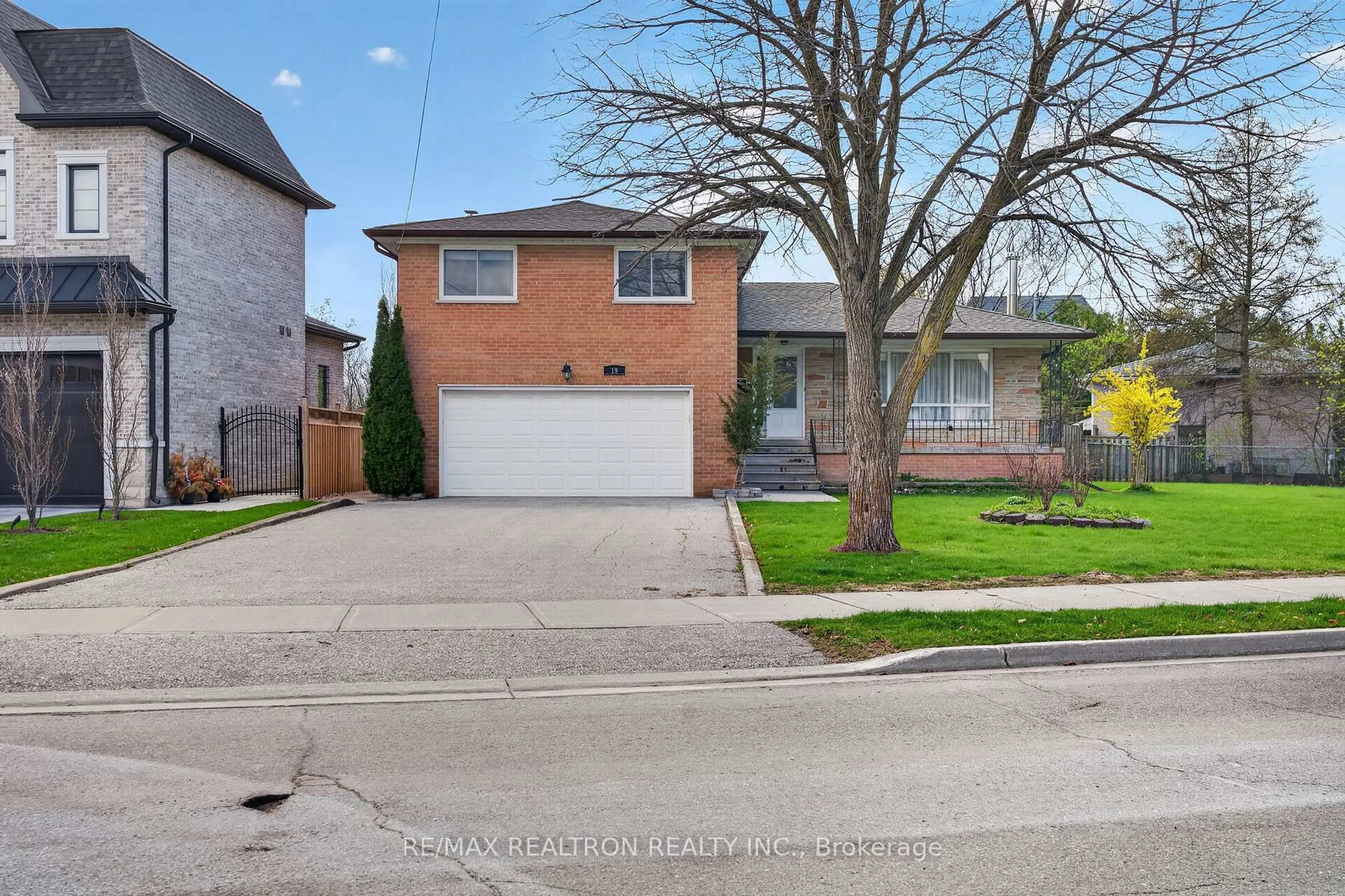 Home with brick exterior material, street for 19 Claridge Dr, Richmond Hill Ontario L4C 6G8