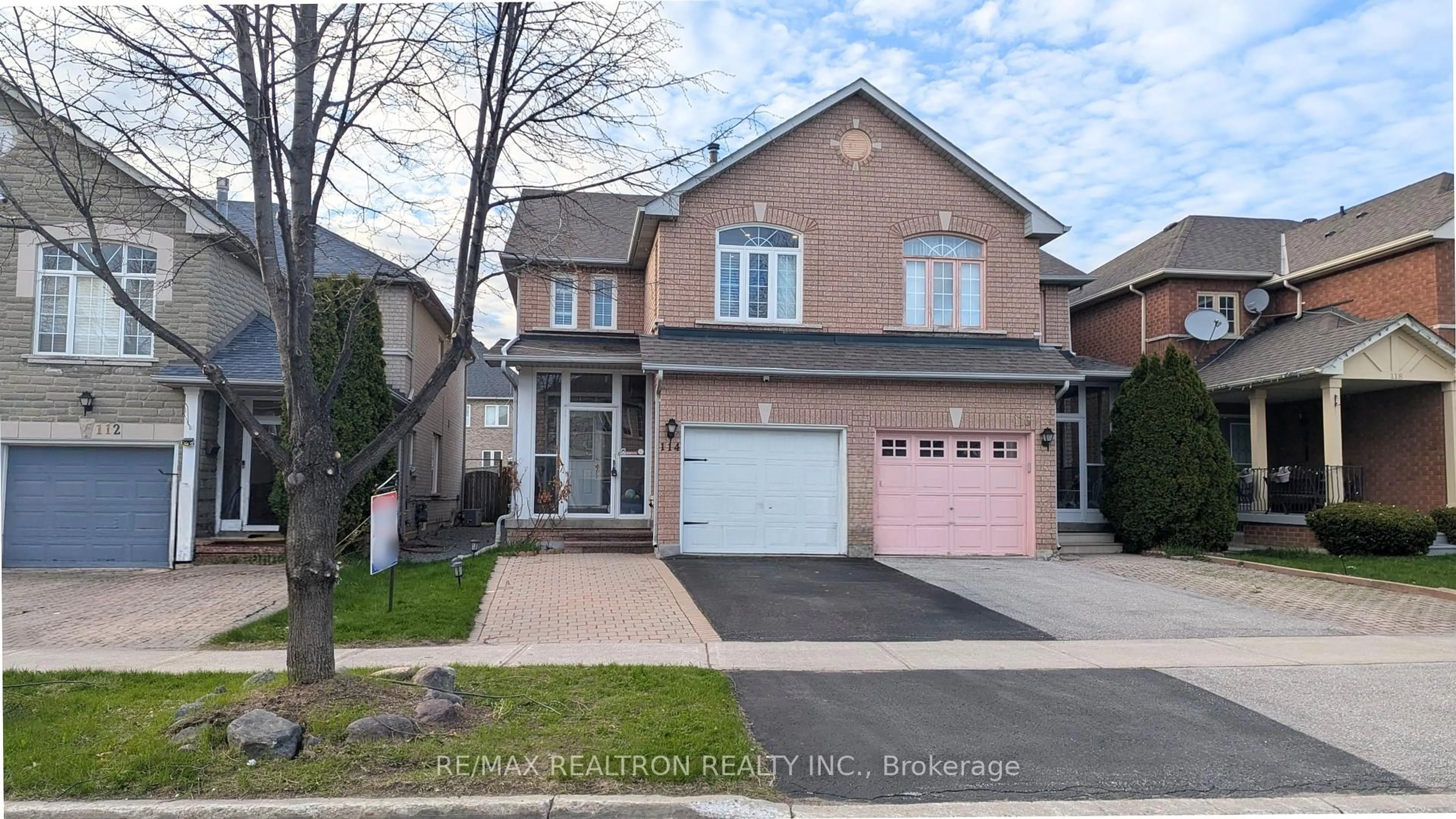 Home with brick exterior material, street for 114 Trail Ridge Lane, Markham Ontario L6C 2C2