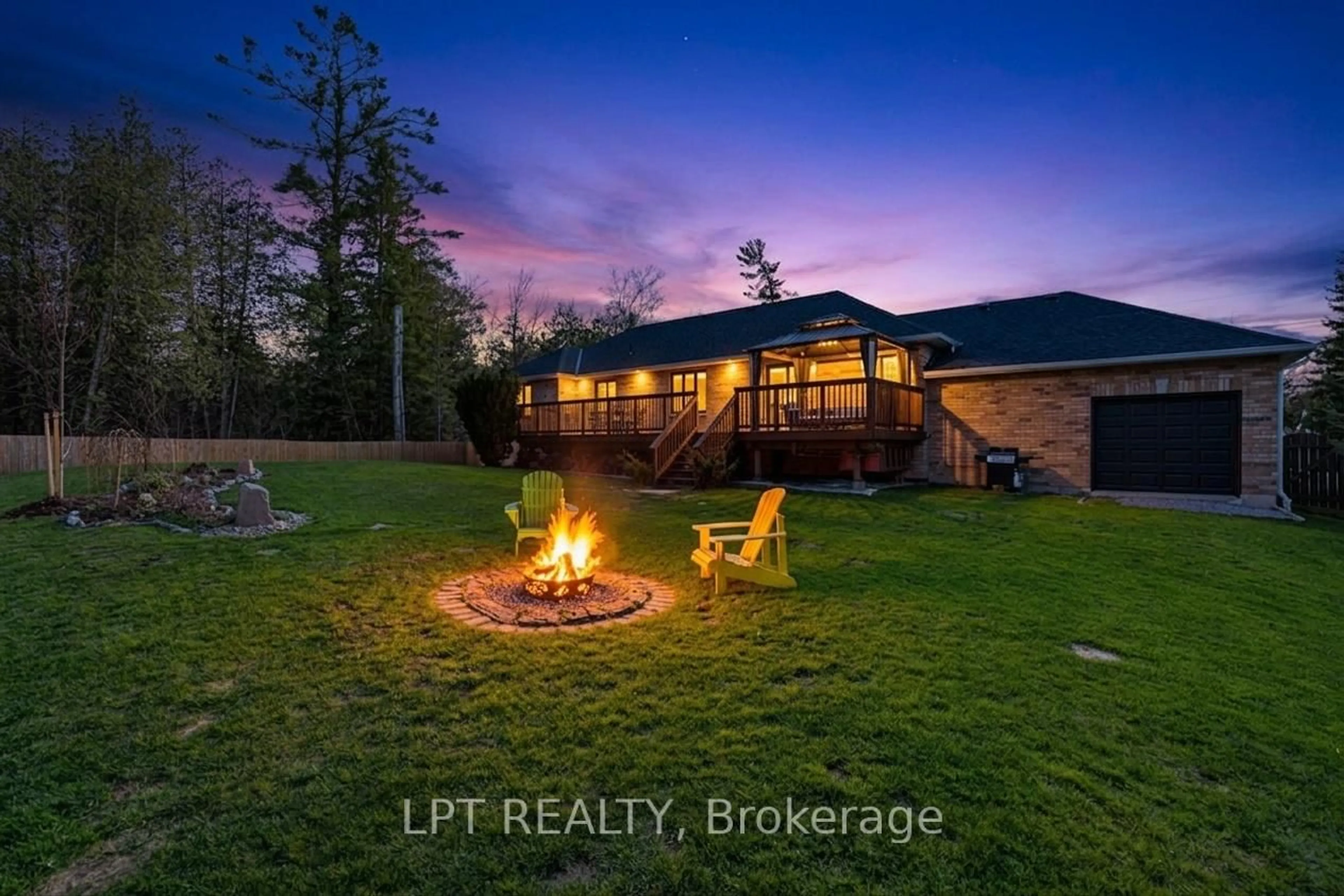 A pic from outside/outdoor area/front of a property/back of a property/a pic from drone, water/lake/river/ocean view for 101 Maple Ave, Georgina Ontario L0E 1R0