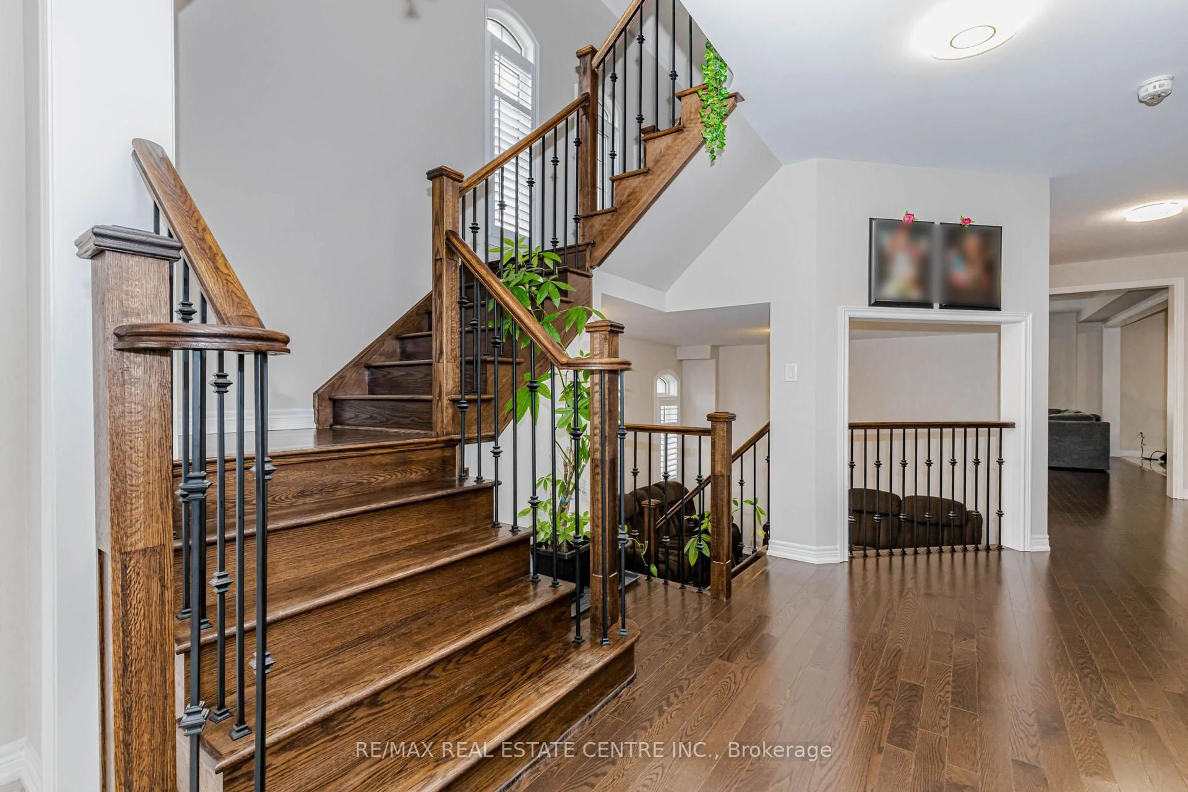 Unknown for 1332 Blackmore St, Innisfil Ontario L9S 0J8