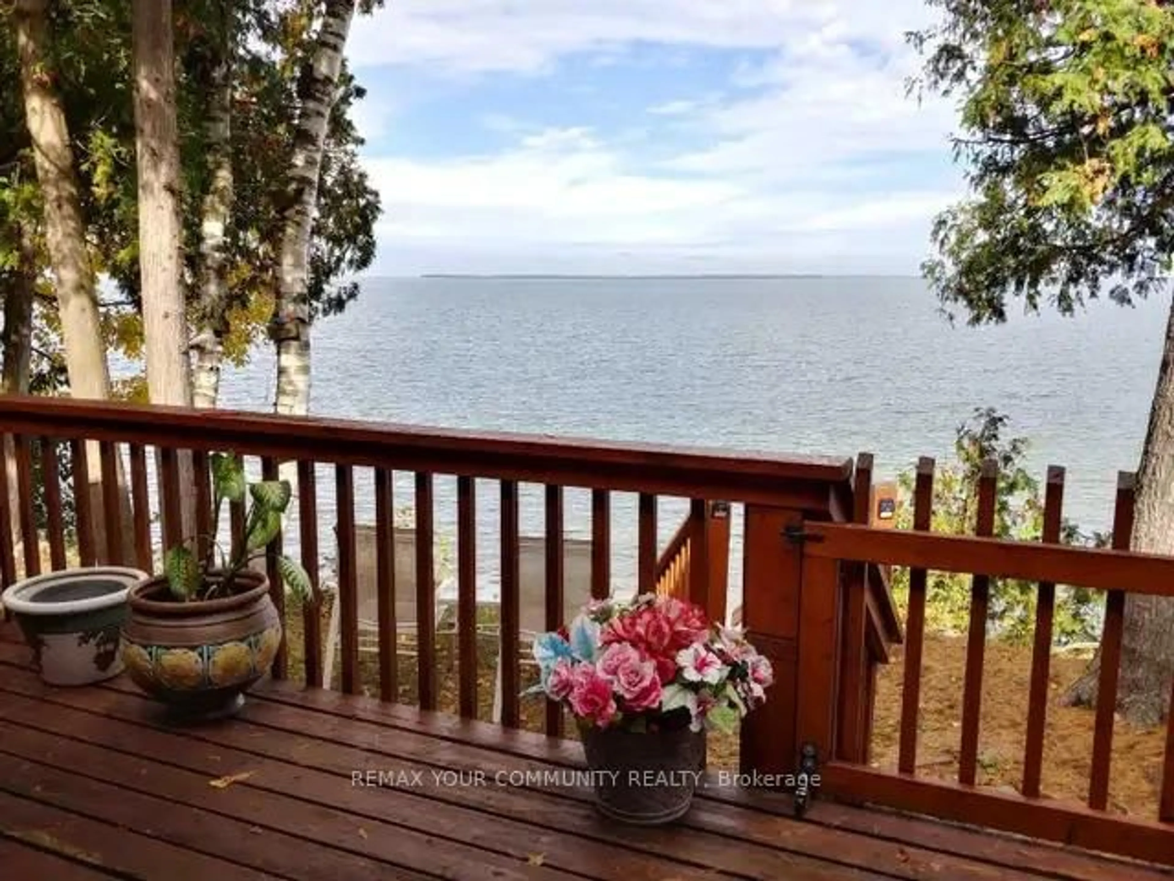Balcony in the apartment, water/lake/river/ocean view for 344 Loon Rd, Georgina Islands Ontario L0E 1R0