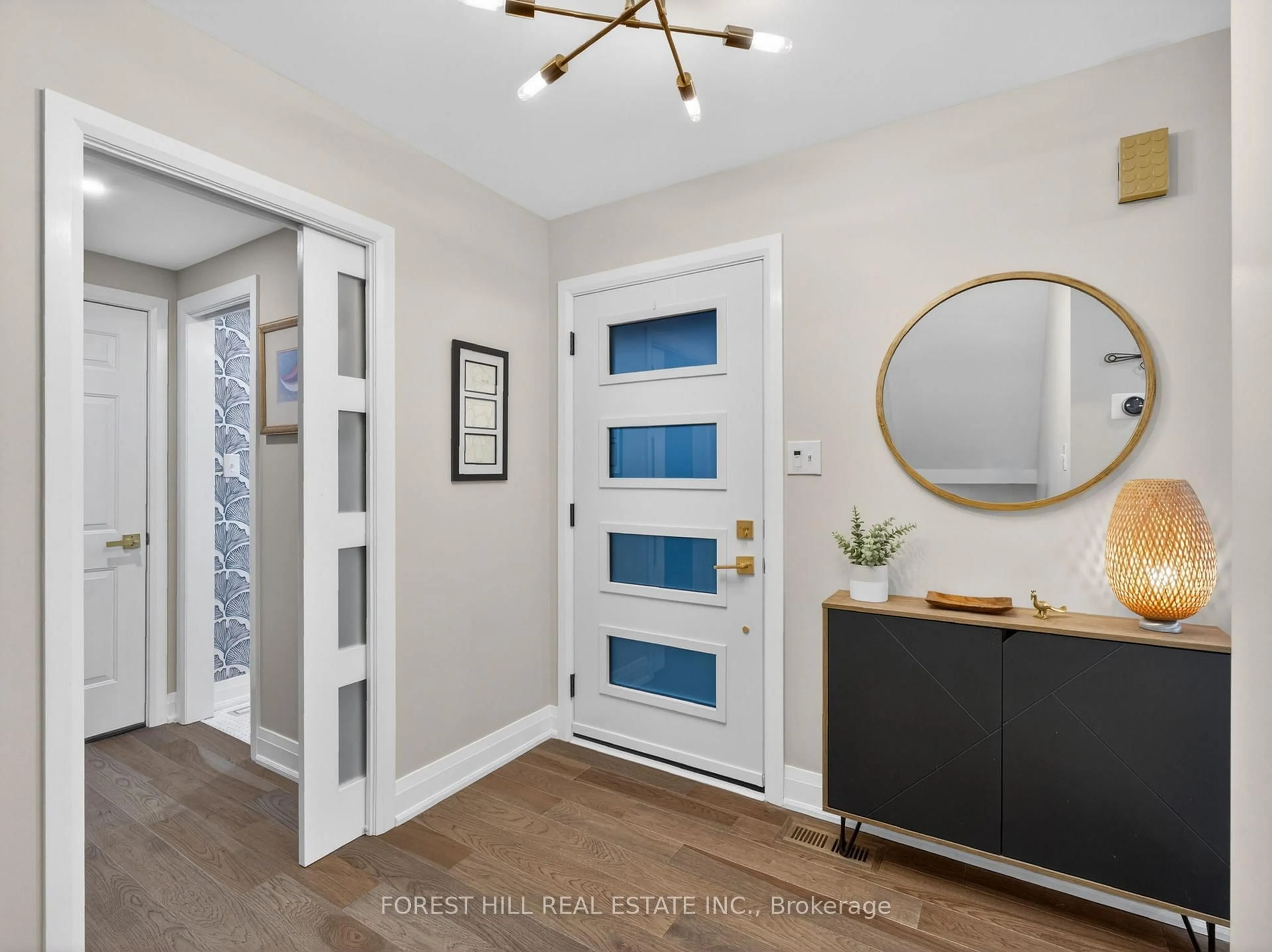 Indoor entryway for 103 Eleanor Circ, Richmond Hill Ontario L4C 6K6