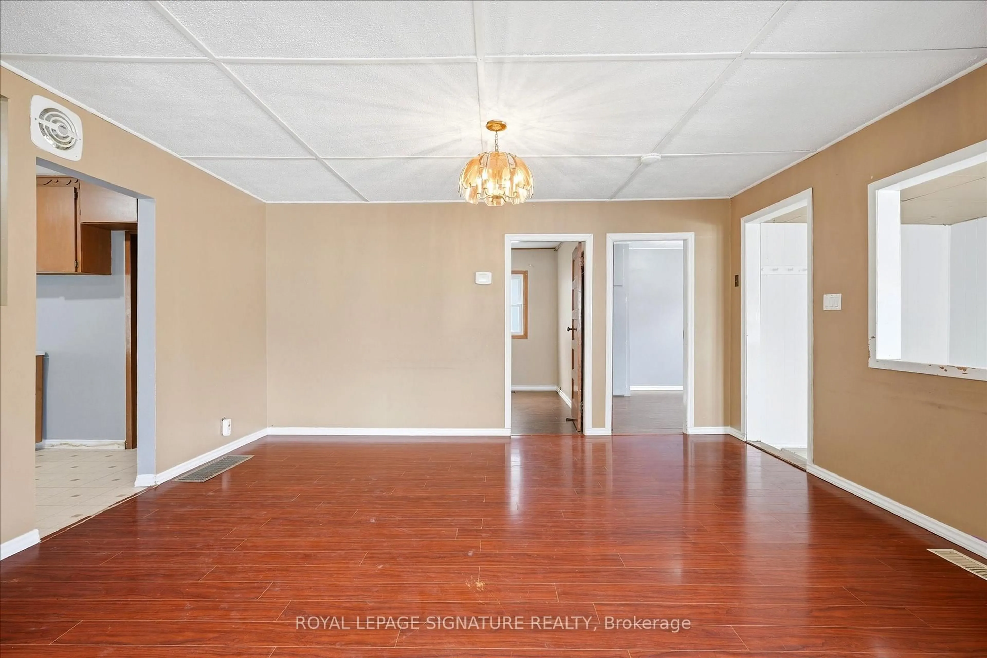 Unknown for 54 Farley Circ, Georgina Ontario L0E 1S0