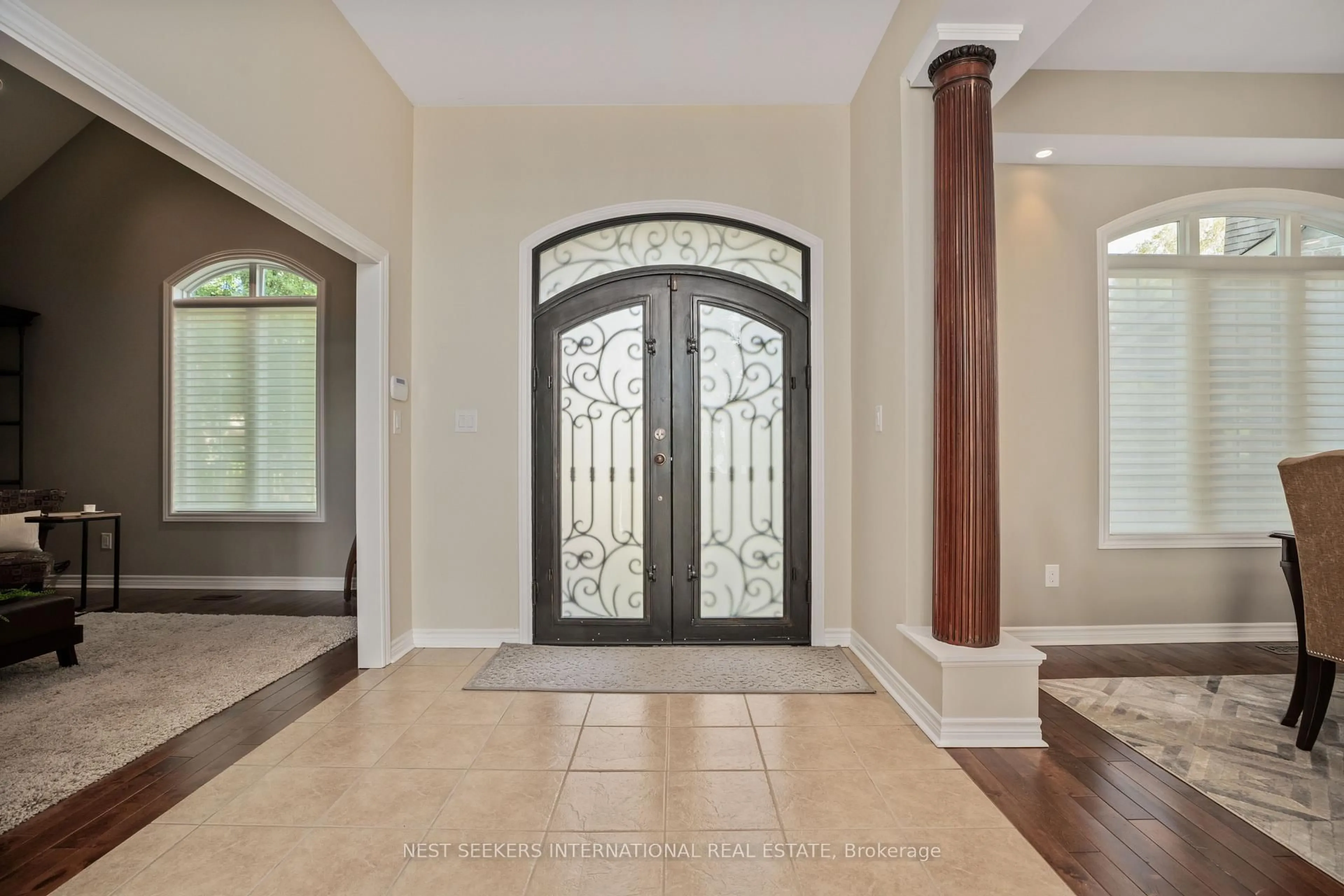 Indoor entryway for 170 Cedar Beach Rd, Brock Ontario L0K 1A0