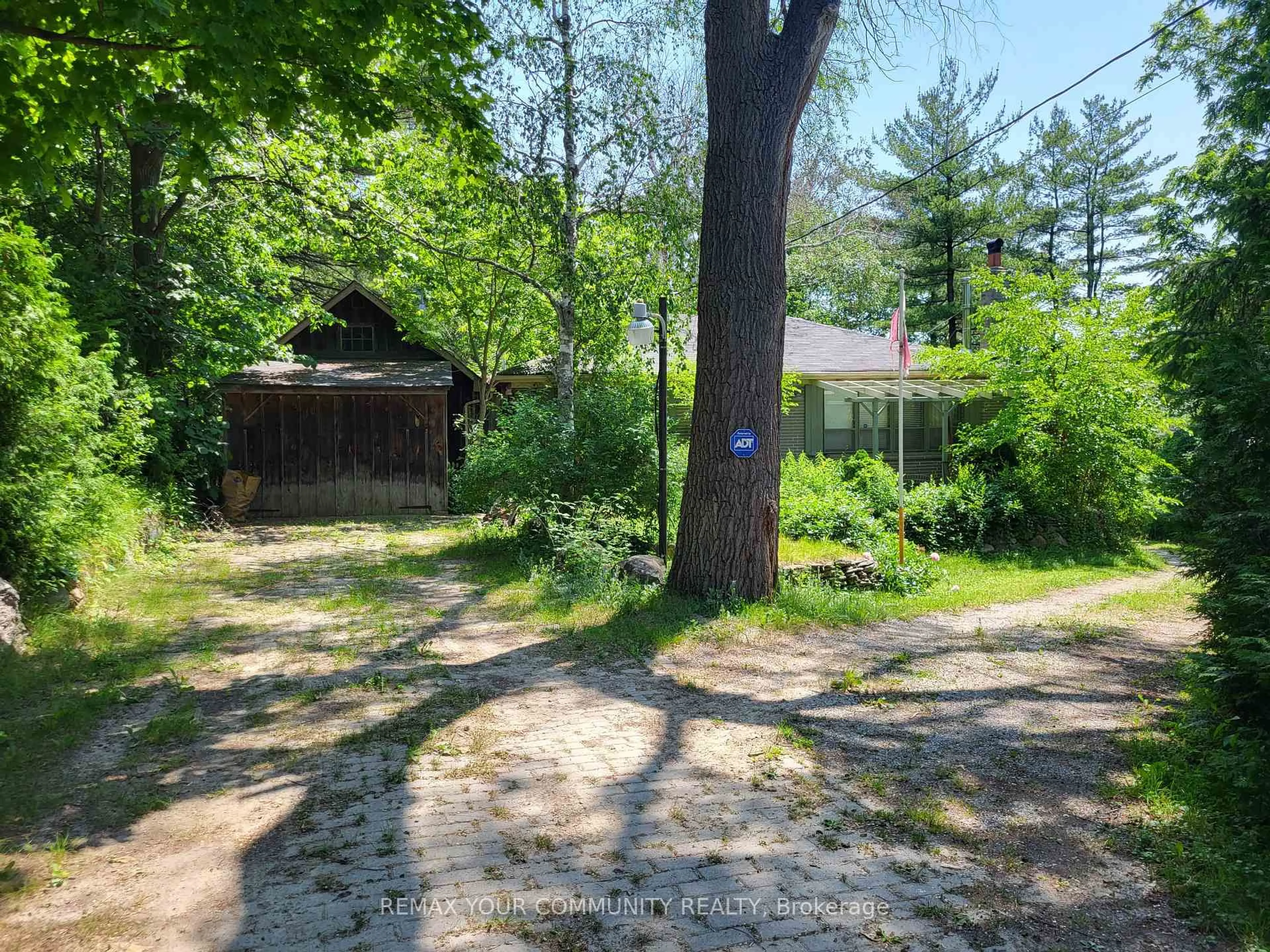 Unknown for 11419 Bathurst St, Richmond Hill Ontario L4S 1J9