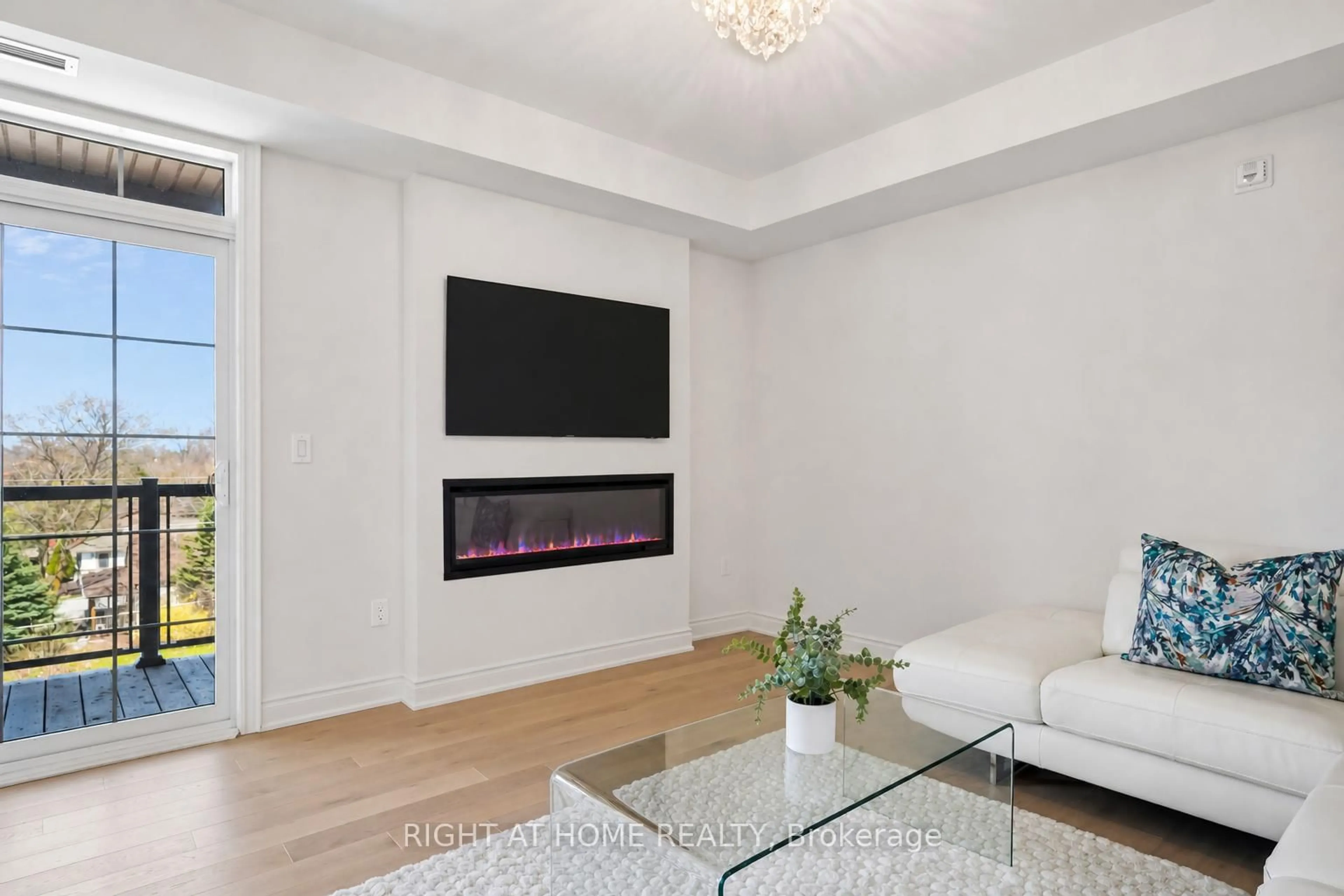 Unknown for 110 Grew Blvd #406, Georgina Ontario L0E 1L0