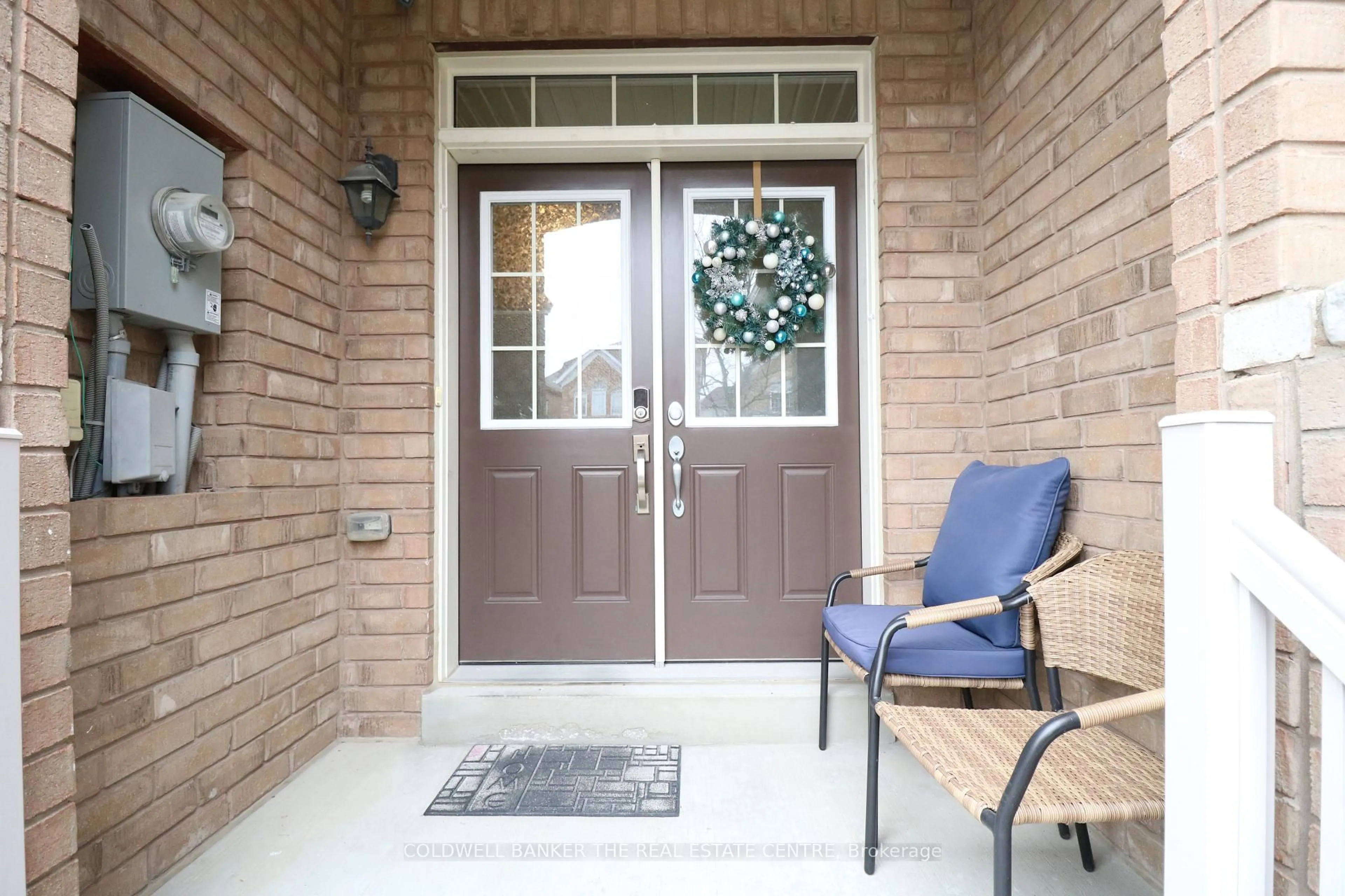 Indoor entryway for 116 Mccann Cres, Bradford West Gwillimbury Ontario L3Z 0M5
