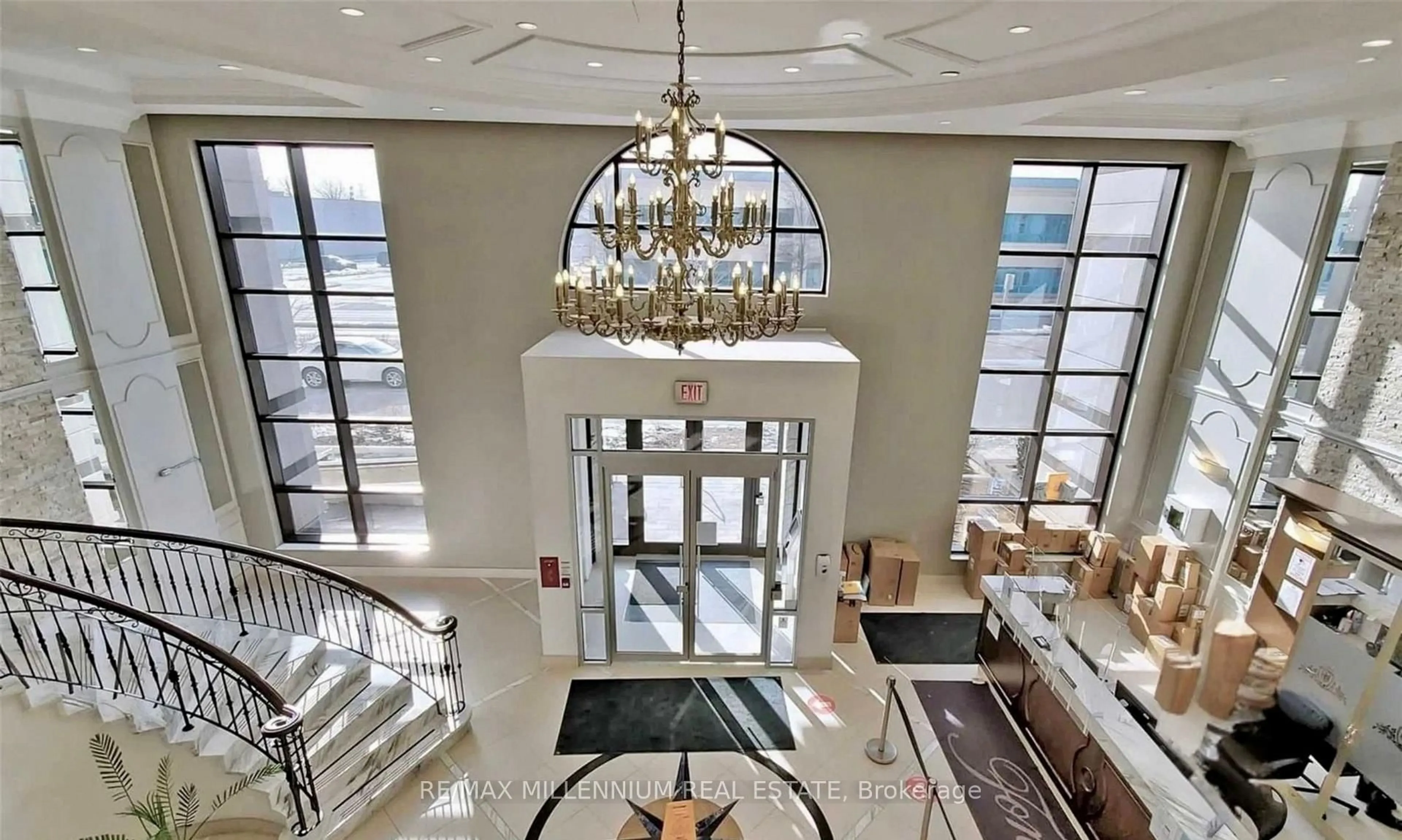 Indoor foyer for 89 South Town Centre Blvd #803, Markham Ontario L6G 0E8