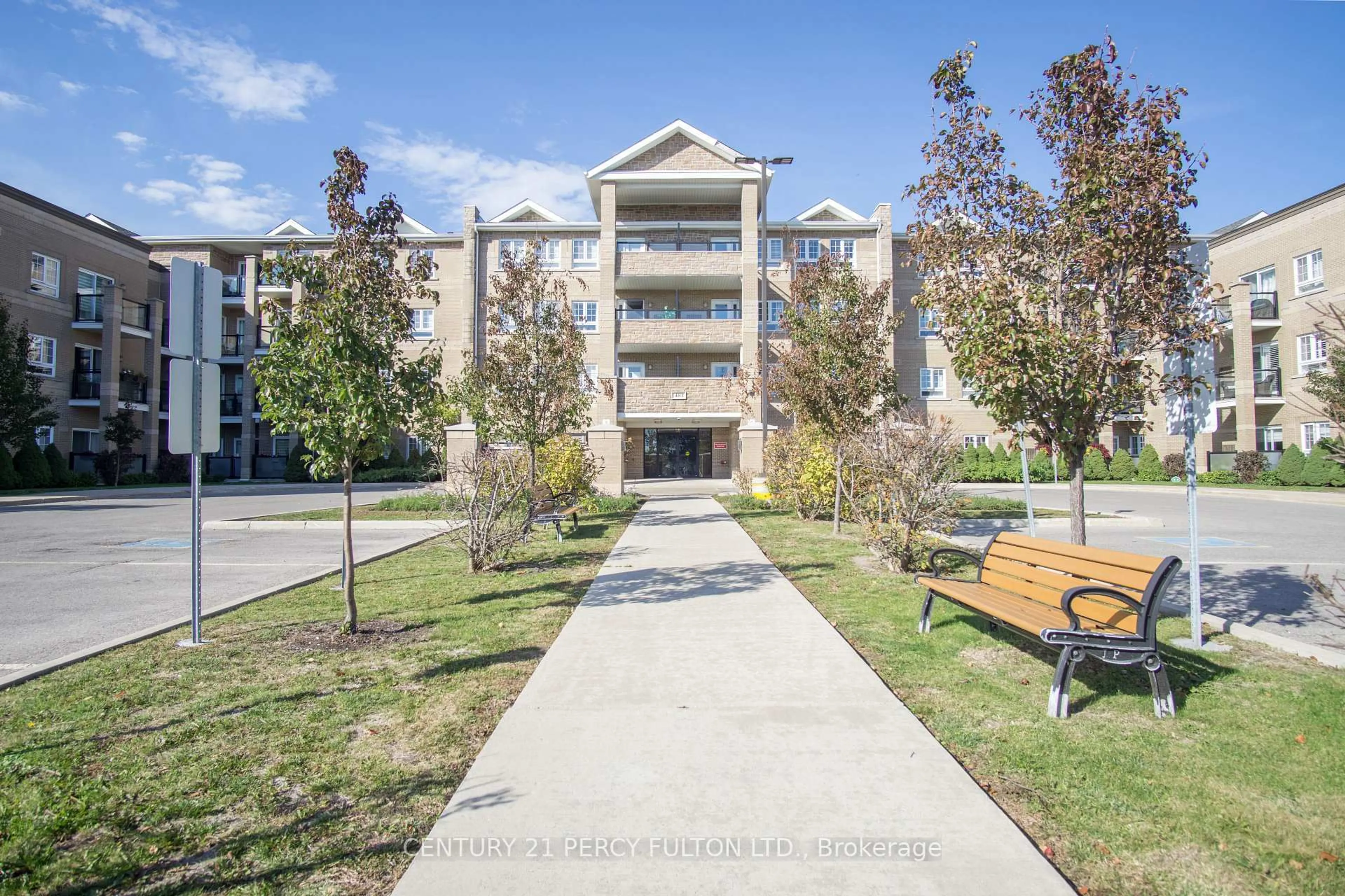 A pic from outside/outdoor area/front of a property/back of a property/a pic from drone, unknown for 481 Rupert Ave #201, Whitchurch-Stouffville Ontario L4A 1Y7
