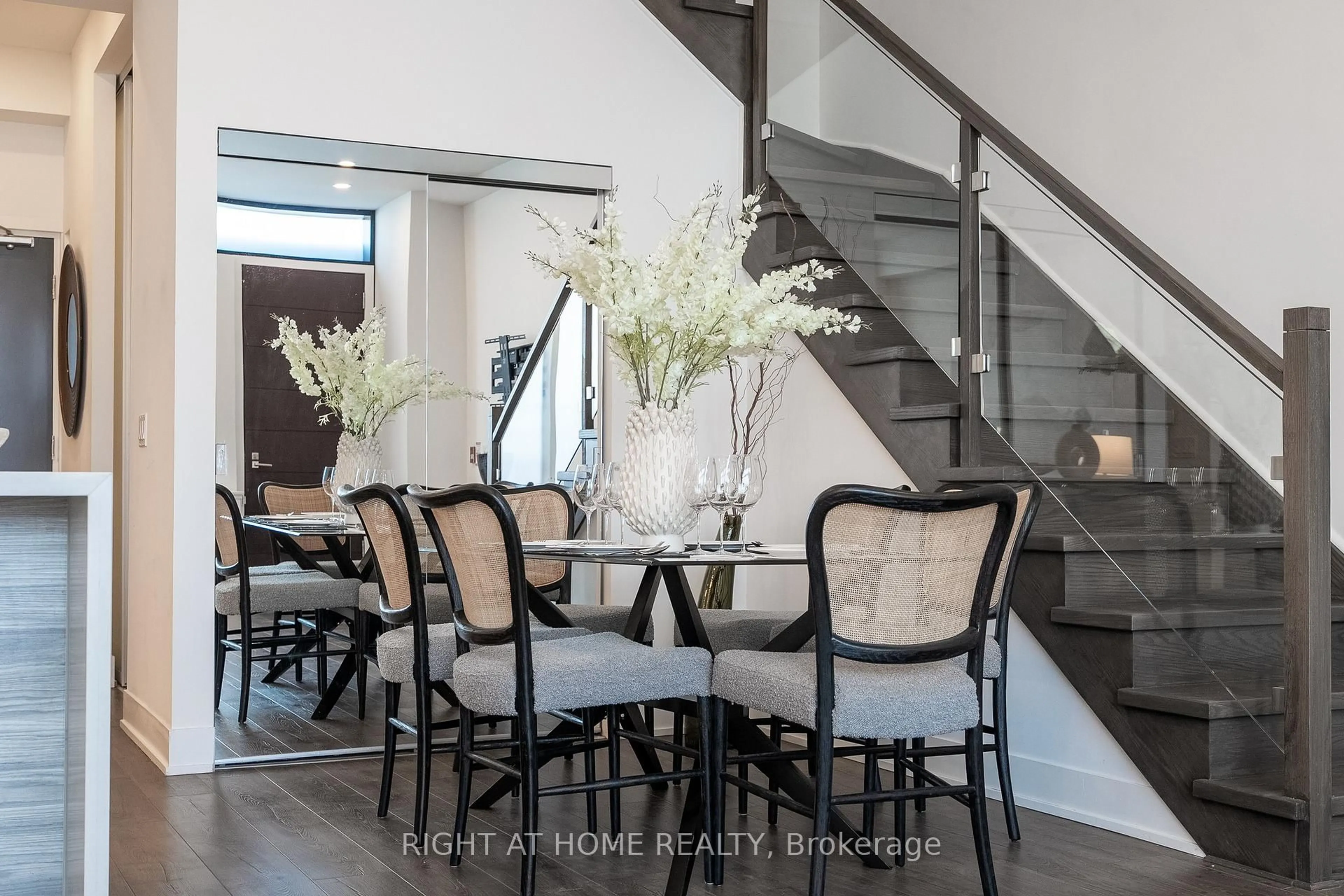 Dining room, unknown for 2908 Highway 7 Rd #109, Vaughan Ontario L4K 0K5
