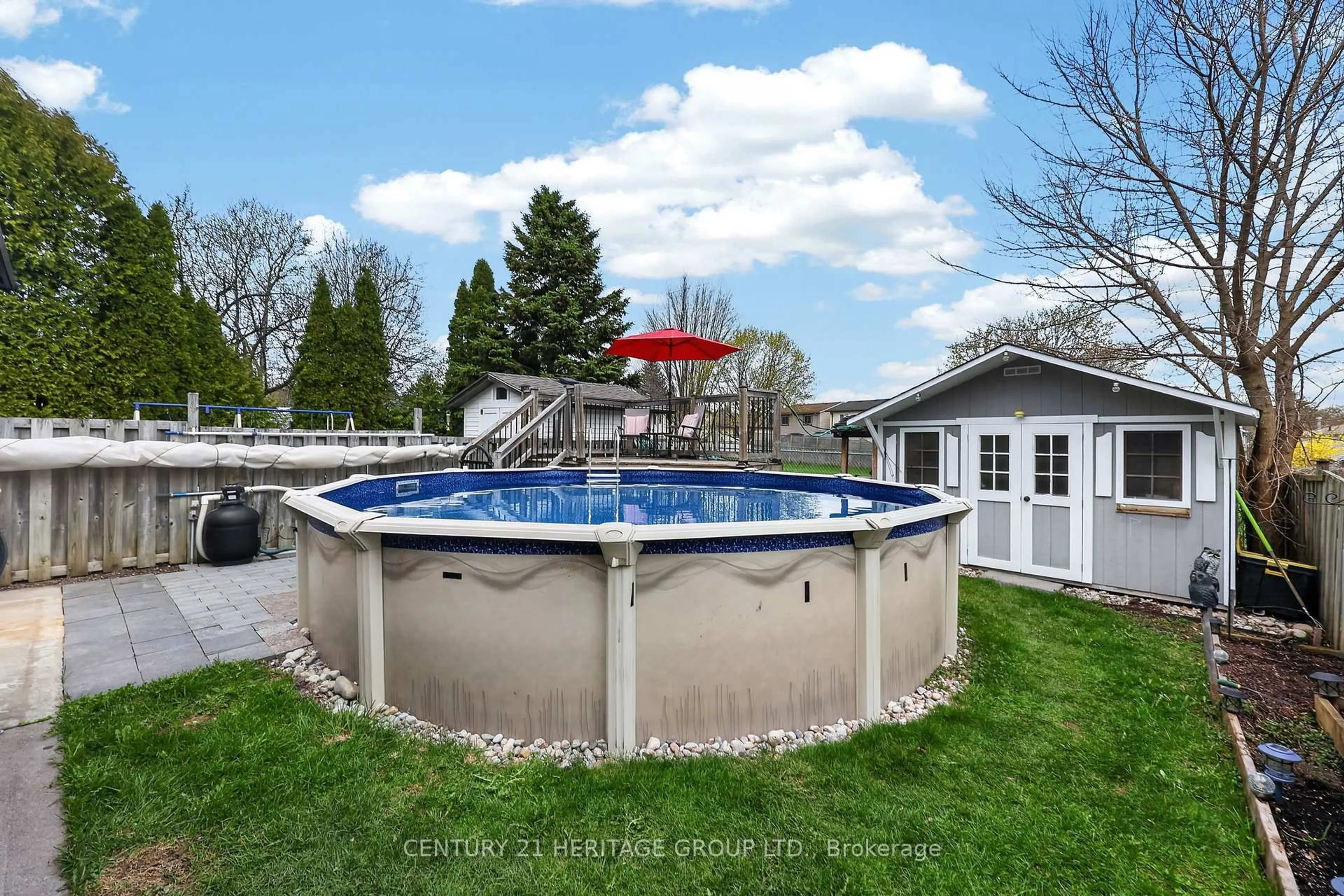 Pool for 27 Longview Dr, Bradford West Gwillimbury Ontario L3Z 2H4