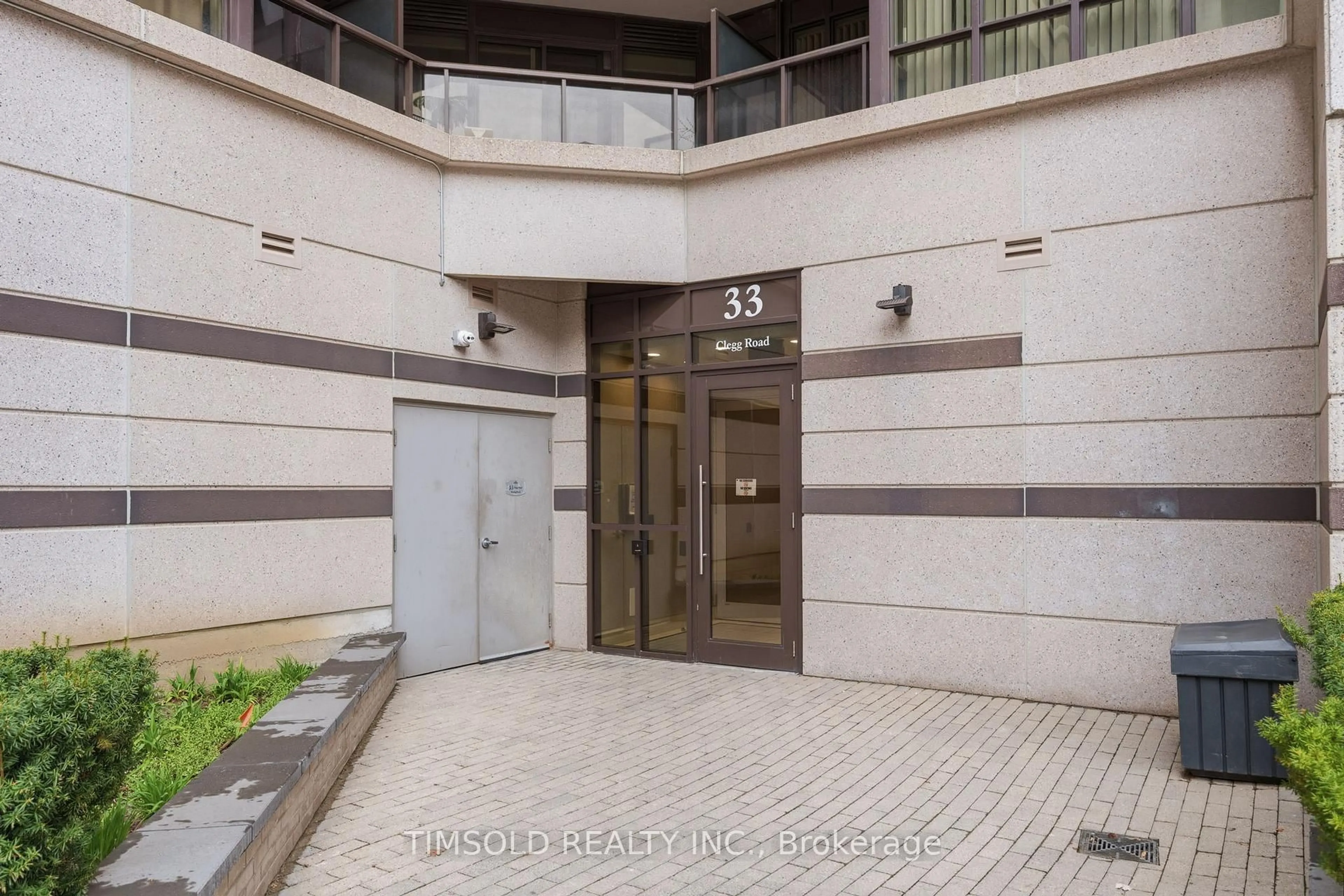 Indoor foyer for 33 Clegg Rd #1012, Markham Ontario L6G 0G6