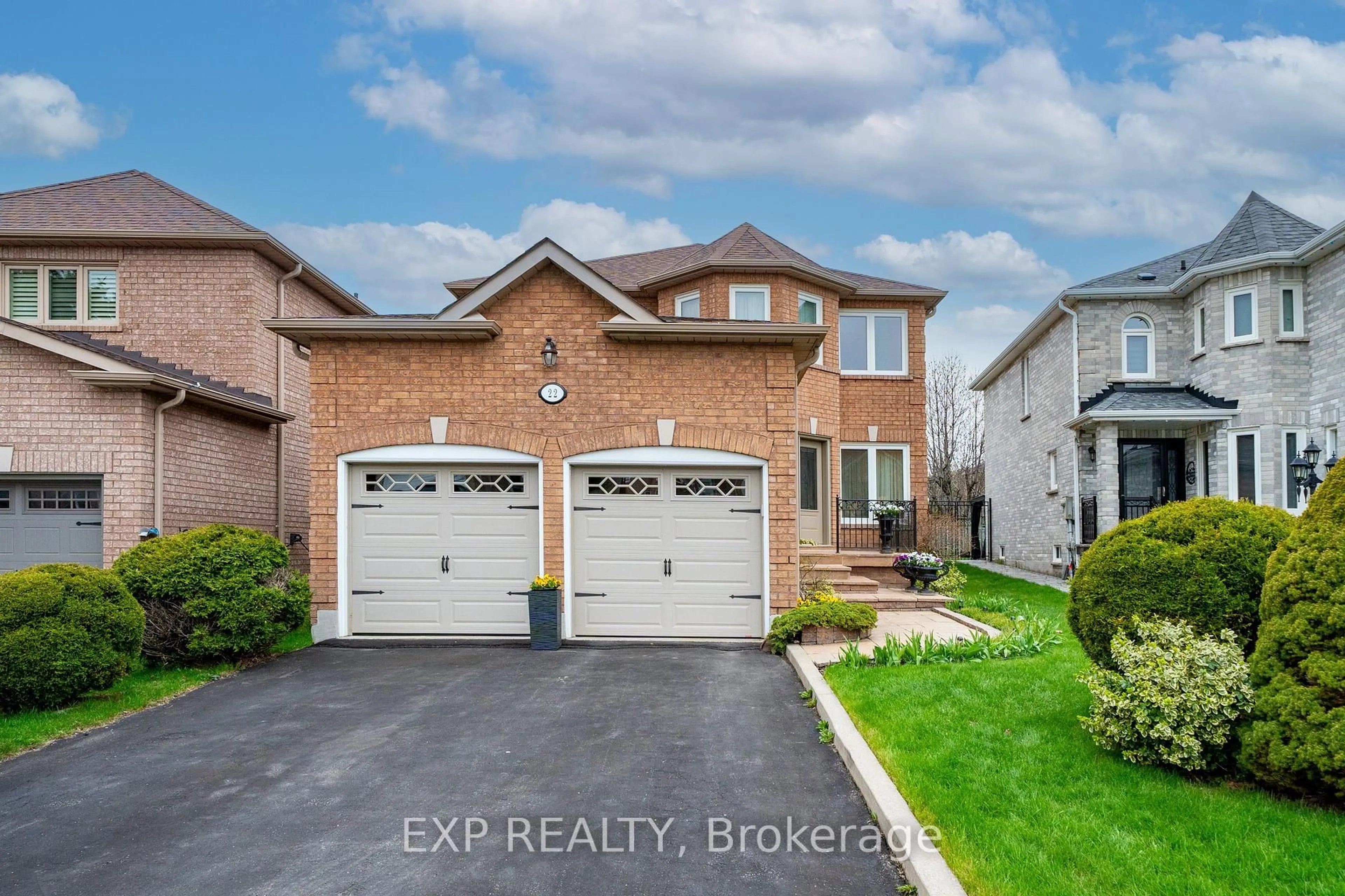 Home with brick exterior material, street for 22 Owl Ridge Dr, Richmond Hill Ontario L4S 1P7
