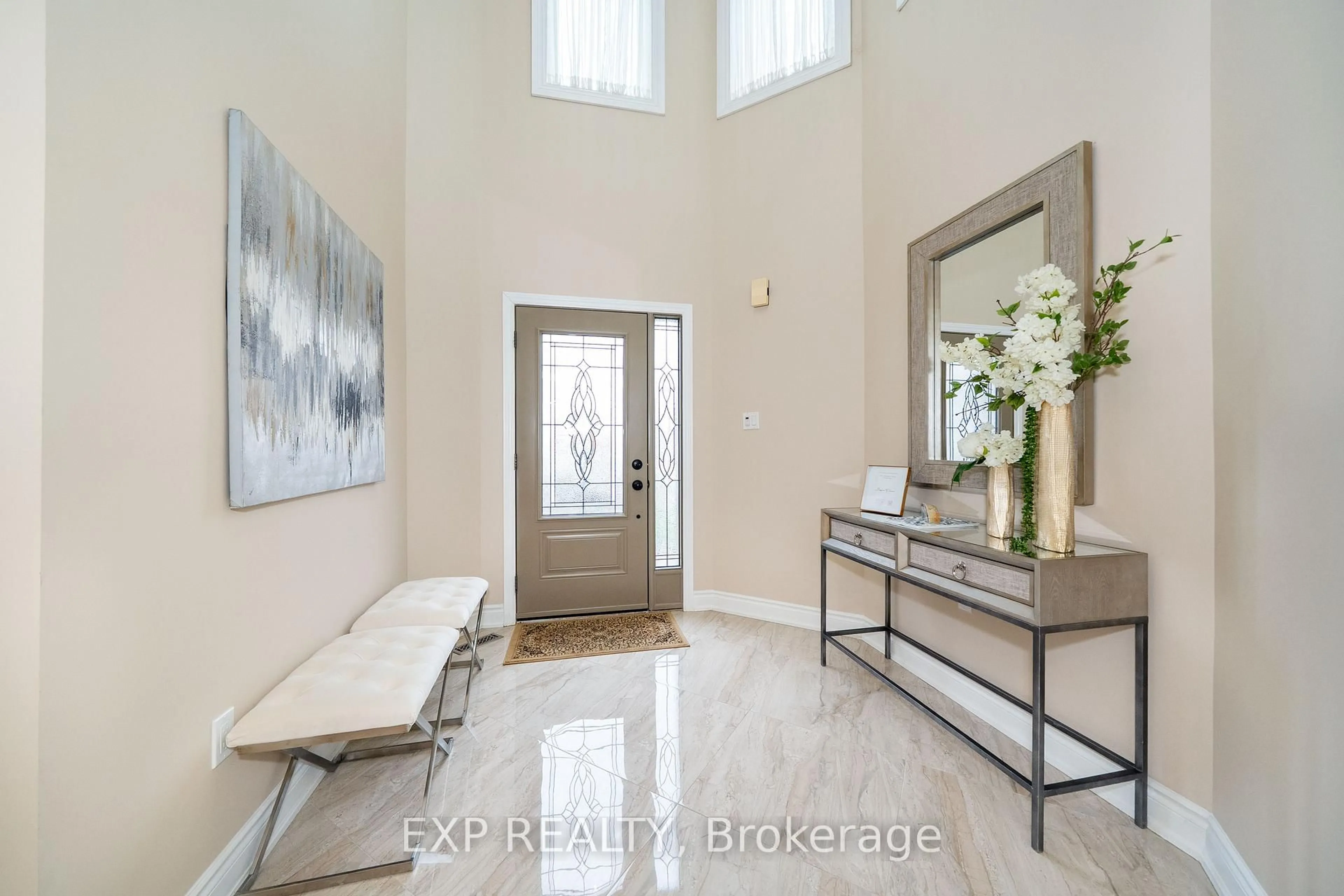 Indoor entryway for 22 Owl Ridge Dr, Richmond Hill Ontario L4S 1P7