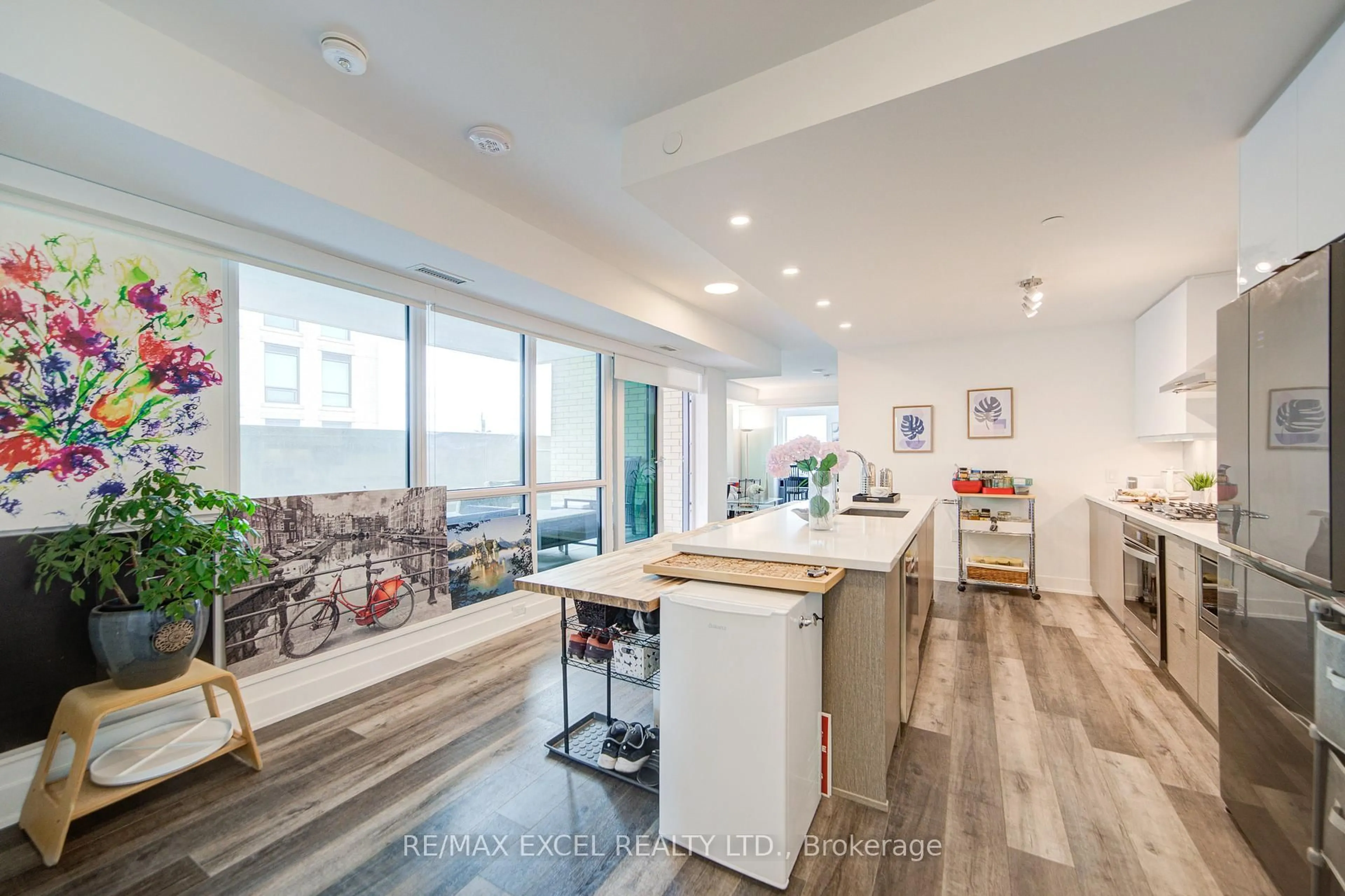 Open concept kitchen, unknown for 11750 Ninth Line #423, Whitchurch-Stouffville Ontario L4A 5G1