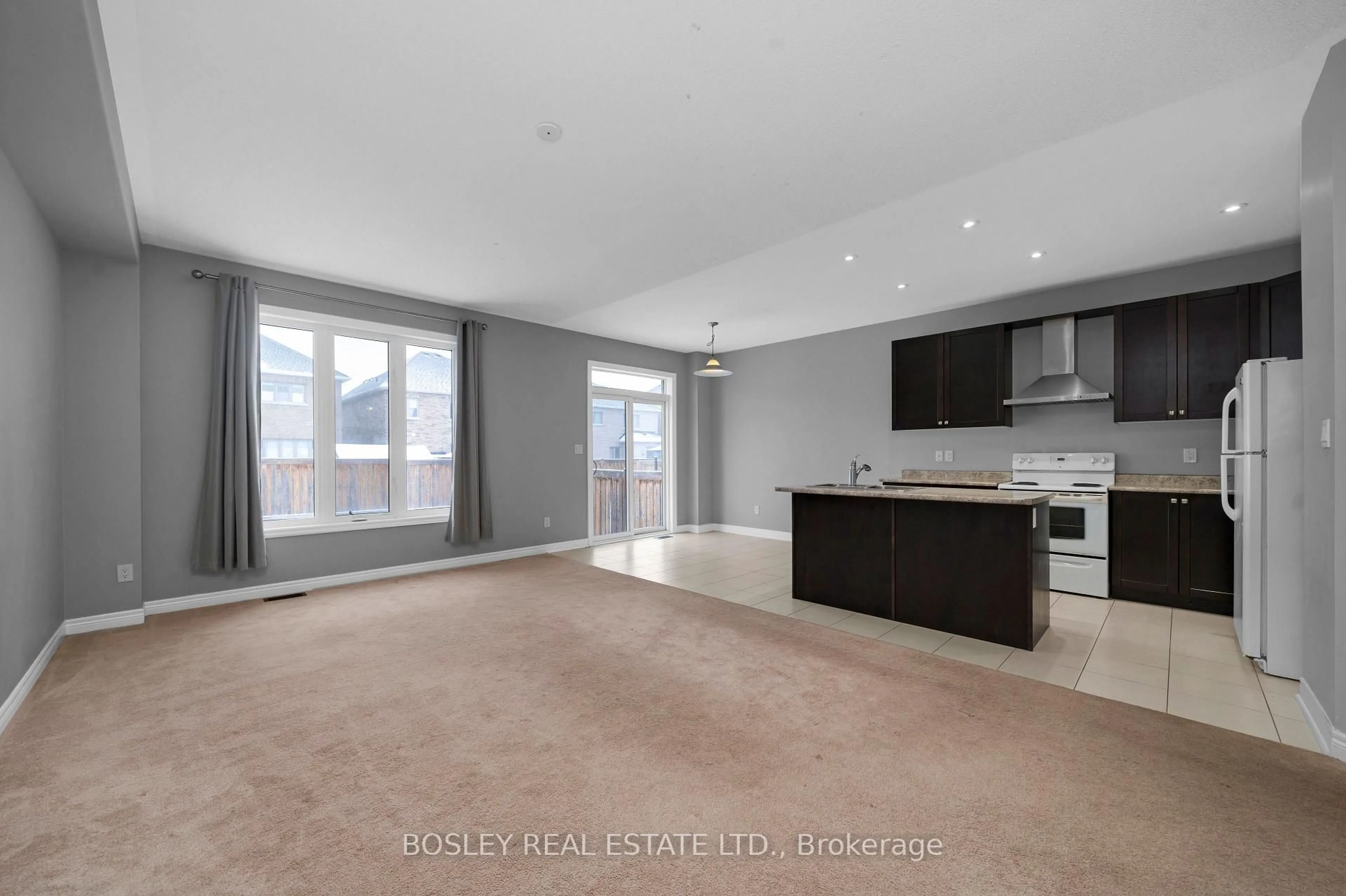 Open concept kitchen, unknown for 24 Schwalm Cres, New Tecumseth Ontario L0G 1W0