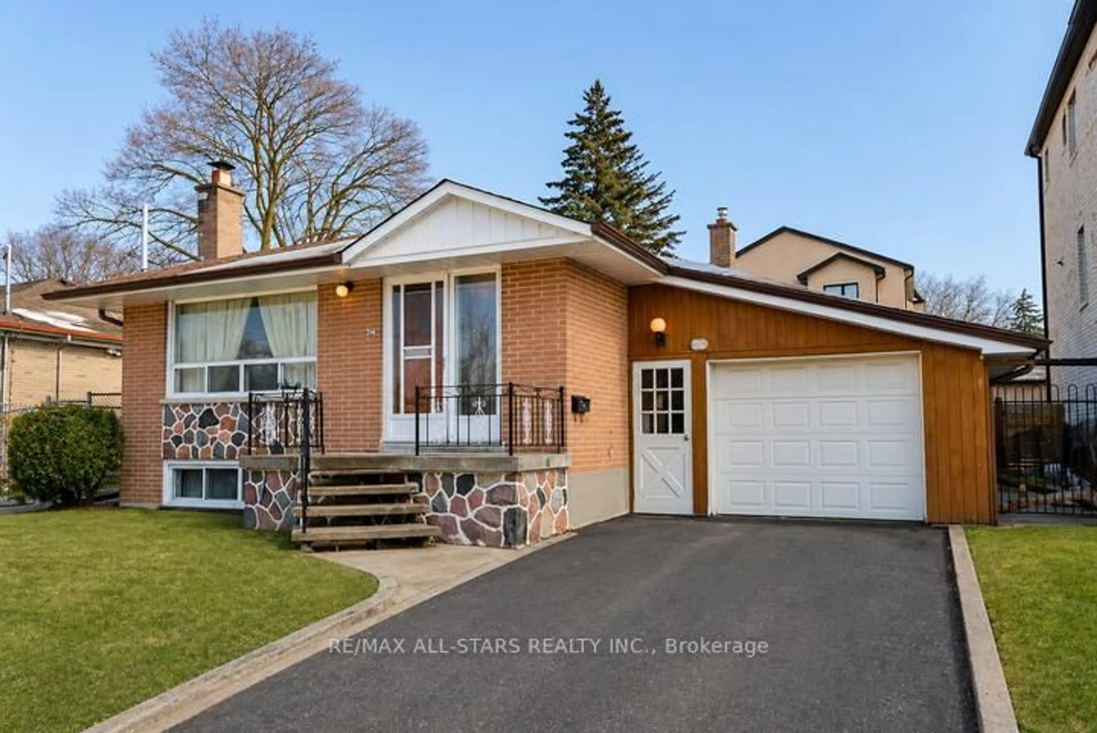 Home with brick exterior material, street for 394 Osiris Dr, Richmond Hill Ontario L4C 2P9